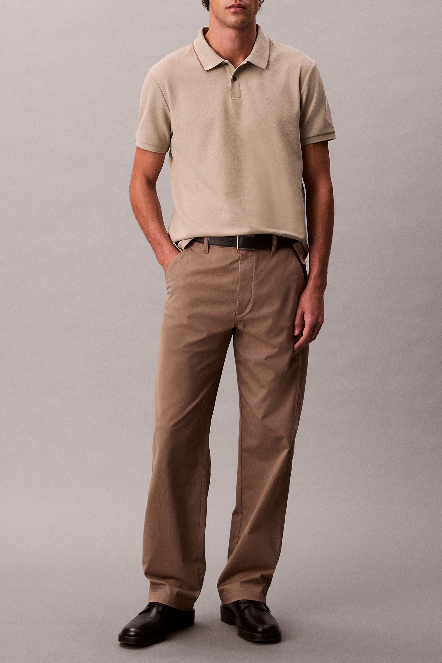 SS REFINED PIQUE TIP PLAZA TAUPE by Calvin Klein