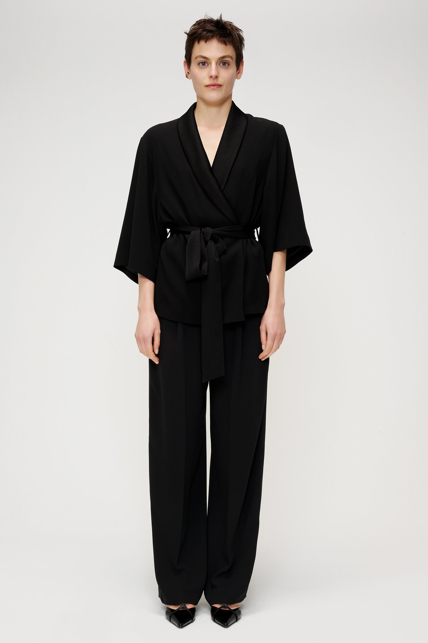 CREPE SATIN KIMONO JACKET BLACK by Zenggi