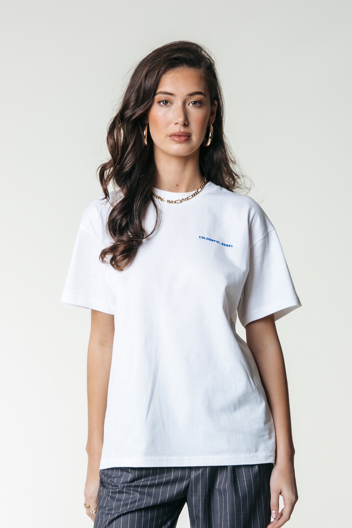 STATE CHAMP LOOSEFIT TEE STANDARD WHITE by Colourful Rebel