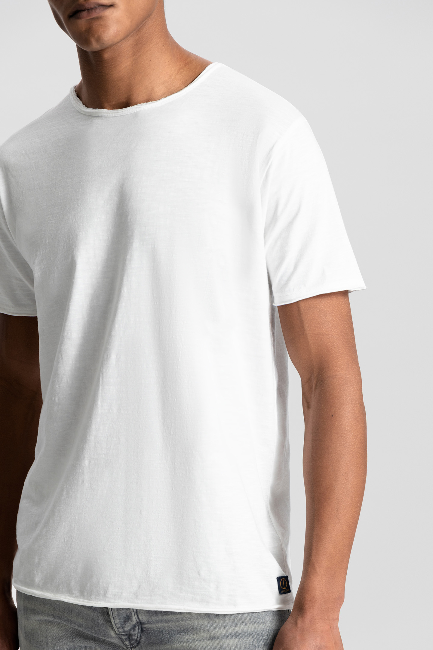 DS_MC QUEEN TEE WHITE 4