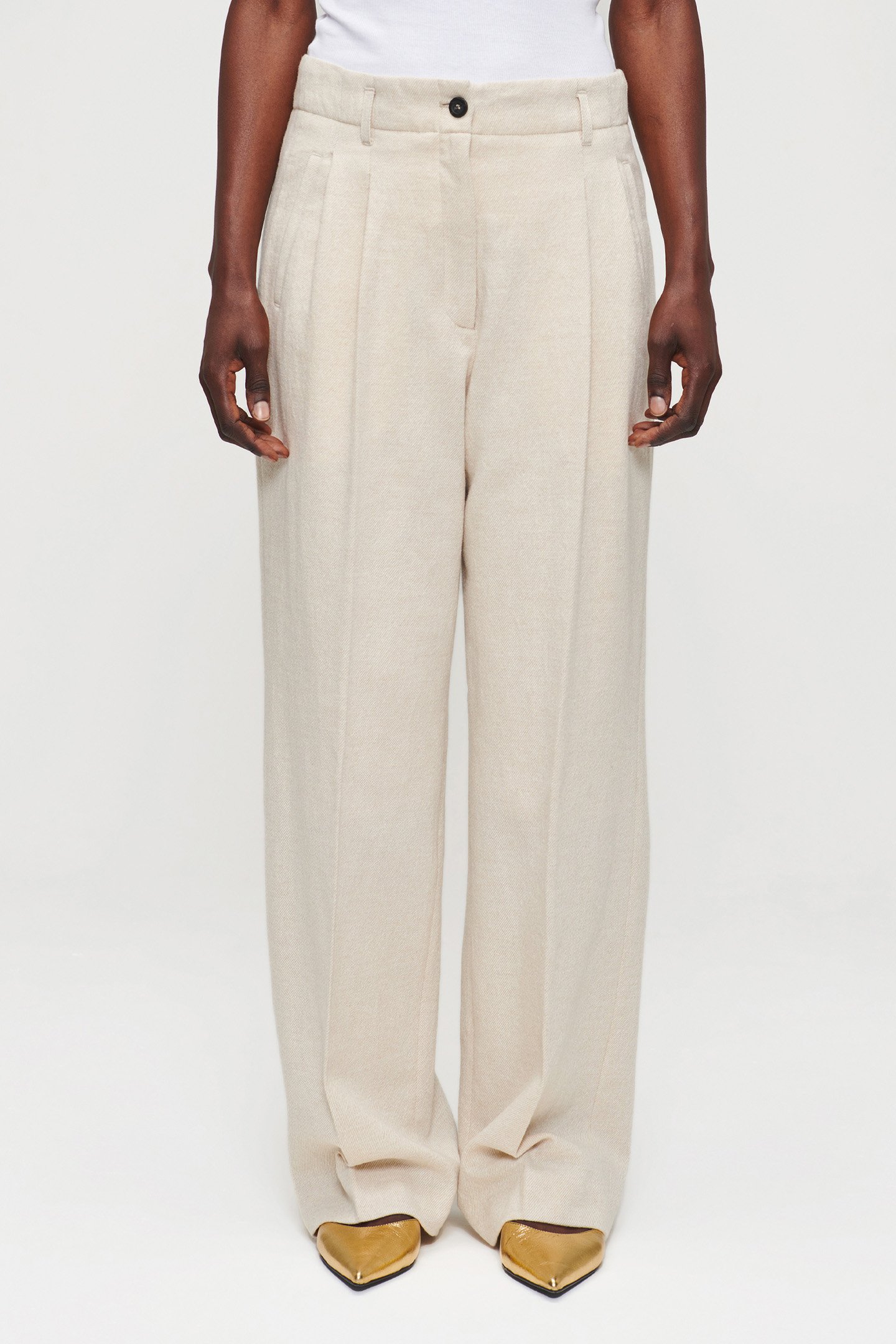 COTTON WOOL MIX PLEATED PANTS SIMPLY TAUPE by Zenggi