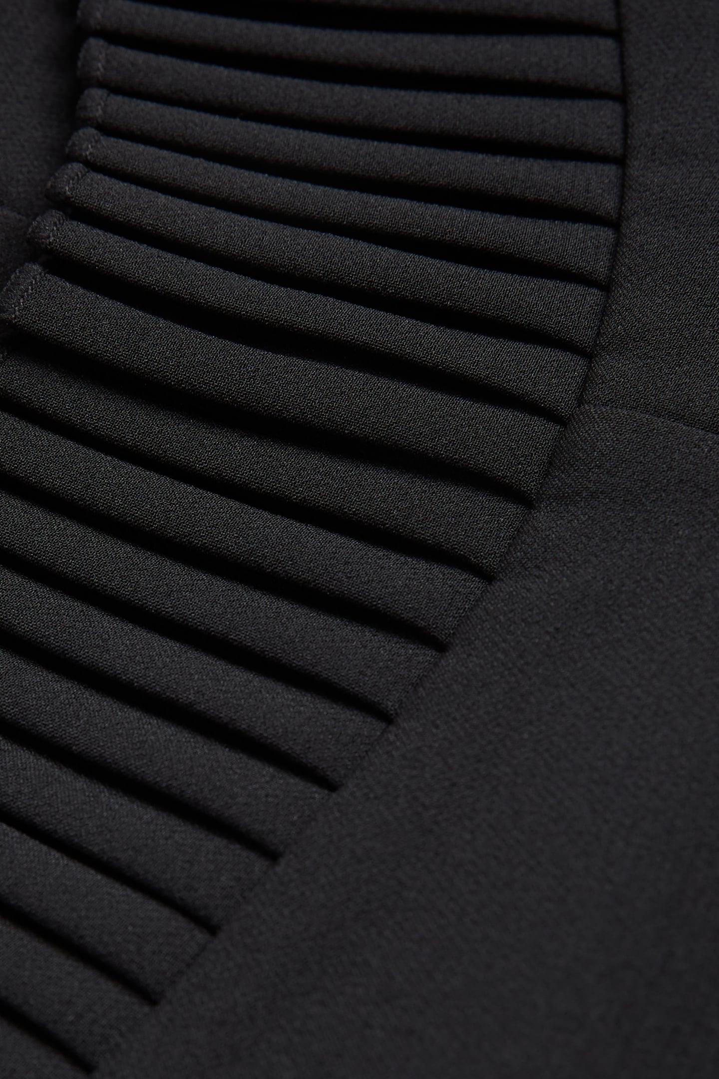 ROMANTIC CREPE SHORT BACKLESS DRESS WITH FRILLS BLACK 7