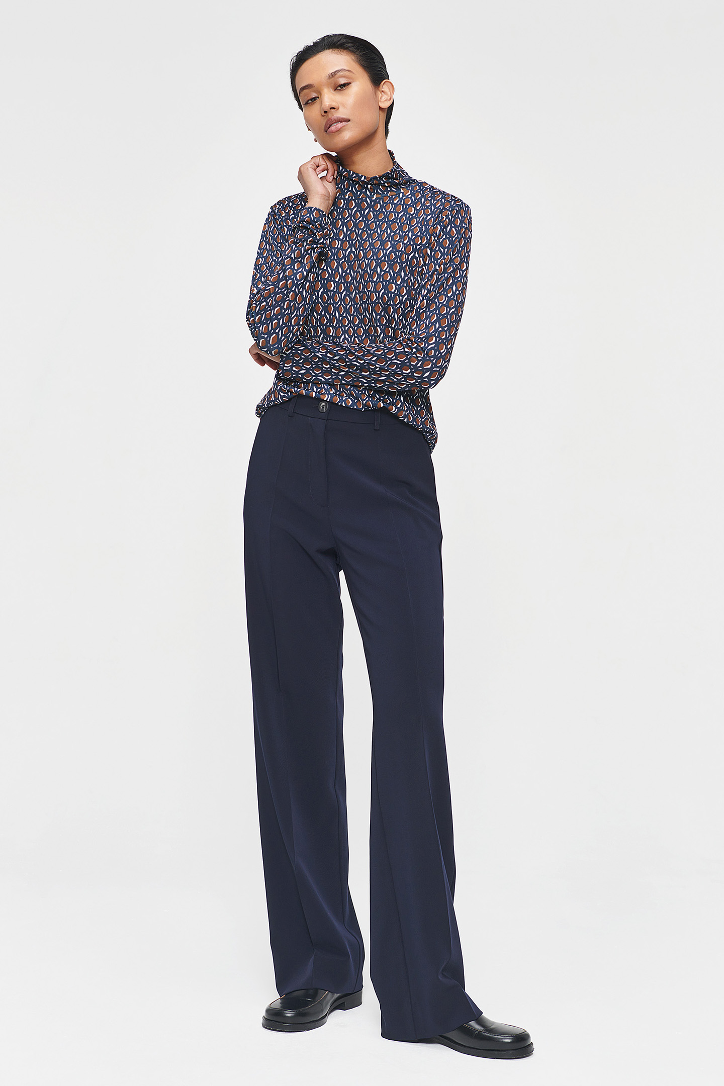 FLUID PRINT TURTLE NECK HAZEL 2