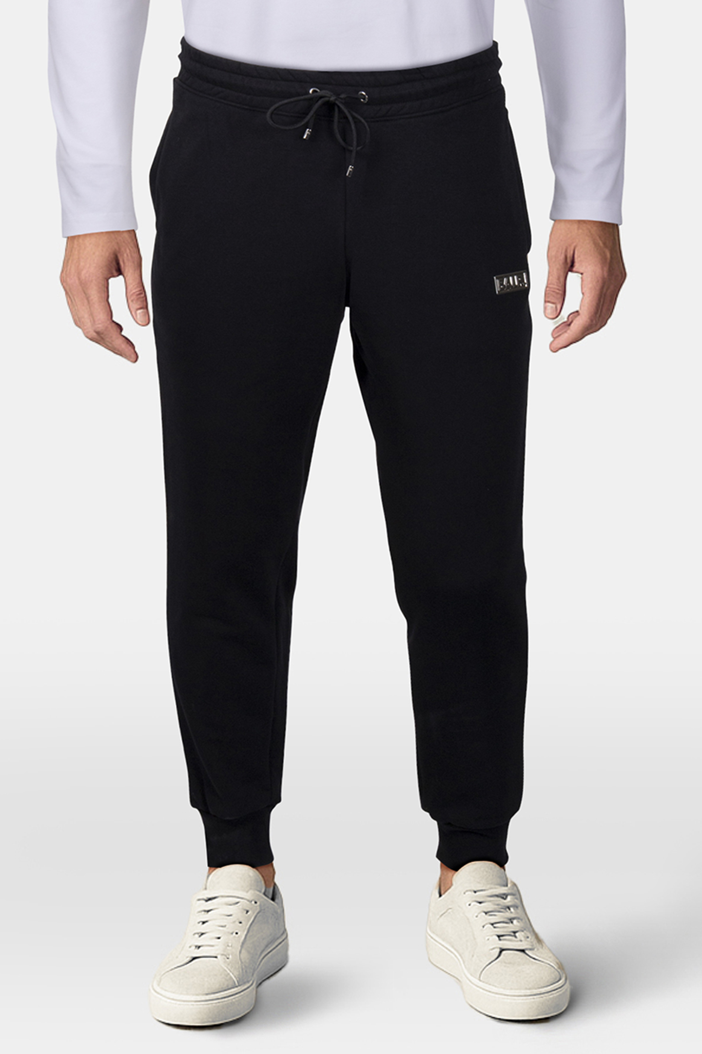 B-SERIES JOGGER JET BLACK 1