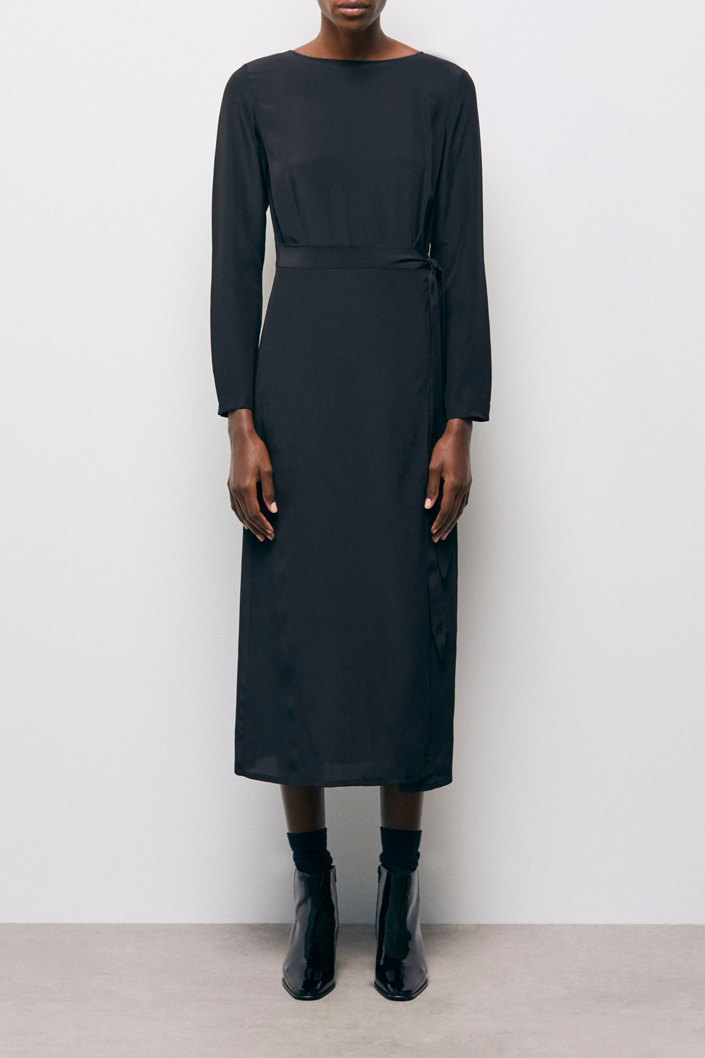 LONG DRESS LONG SLEEVES LACE SKIRT BLACK 1