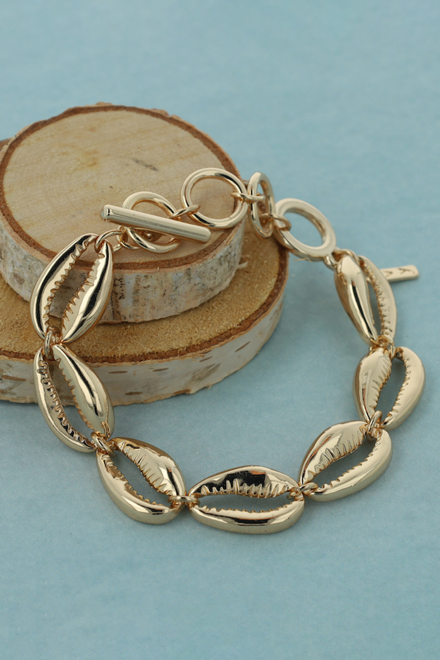 GOLDEN SEASHELL BRACELET 4