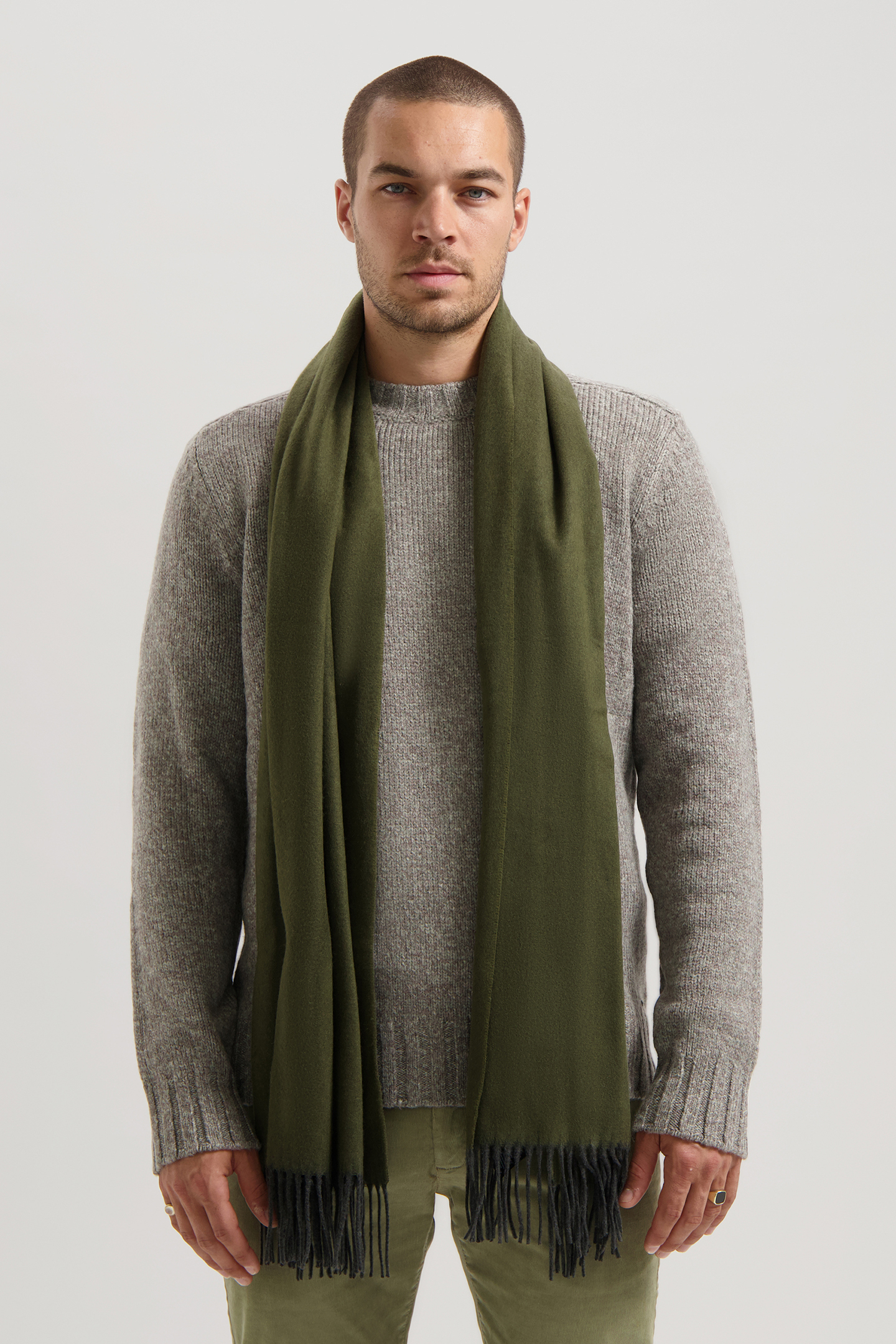 DS_ARNVINN SCARF OLIVE NIGHT 2