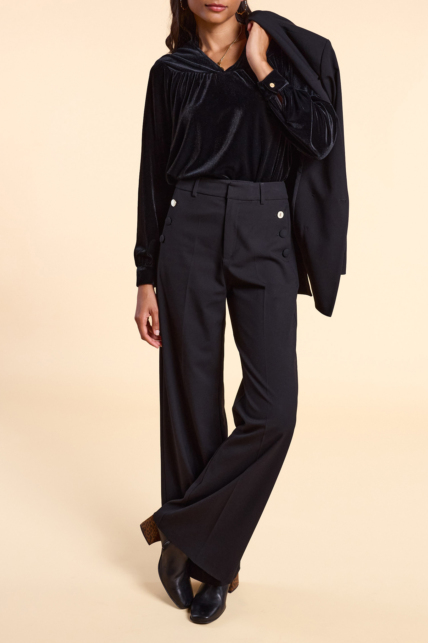 BLACK PANNE VELVET BLOUSE BLACK 3