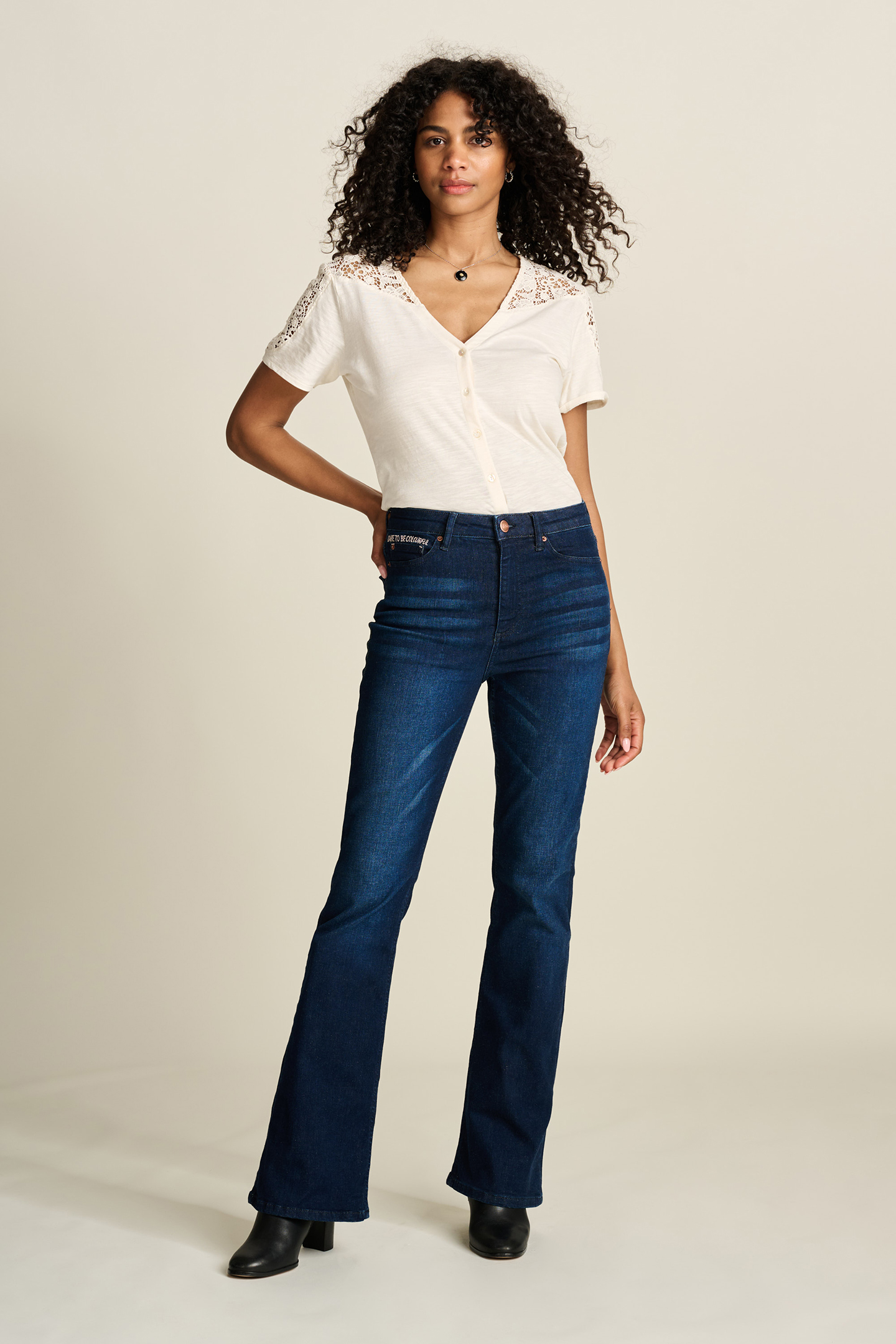 JEANS - ESMEE FLARE DARK BLUE by POM Amsterdam