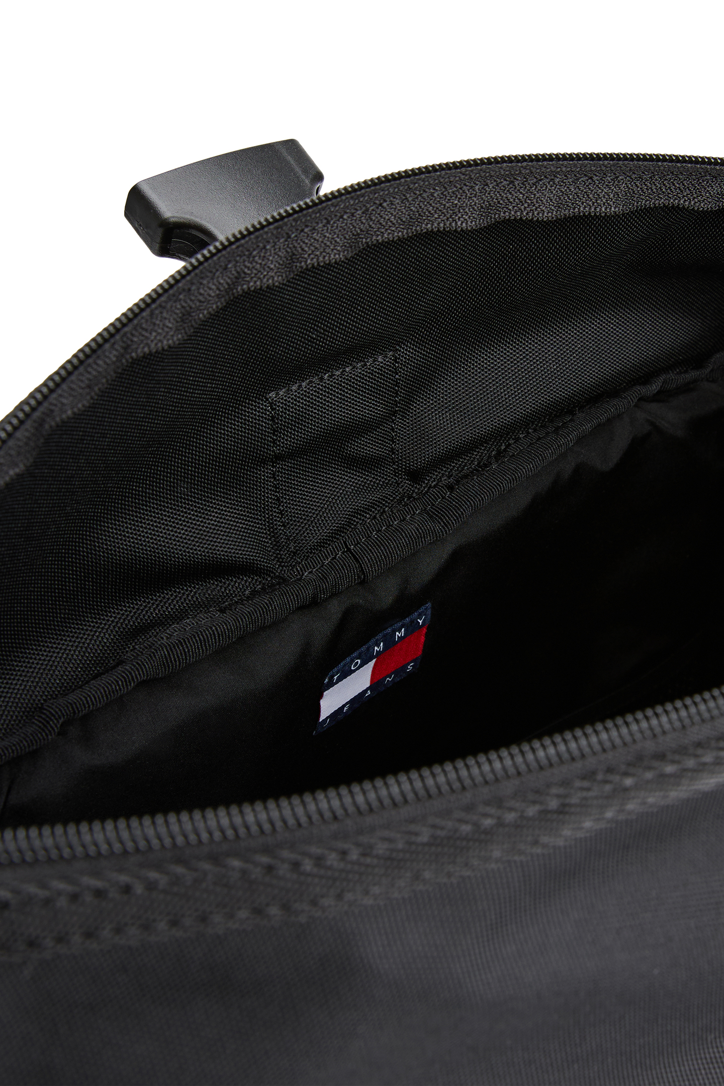 TJM ESS DAILY ROLLTOP BLACK 4