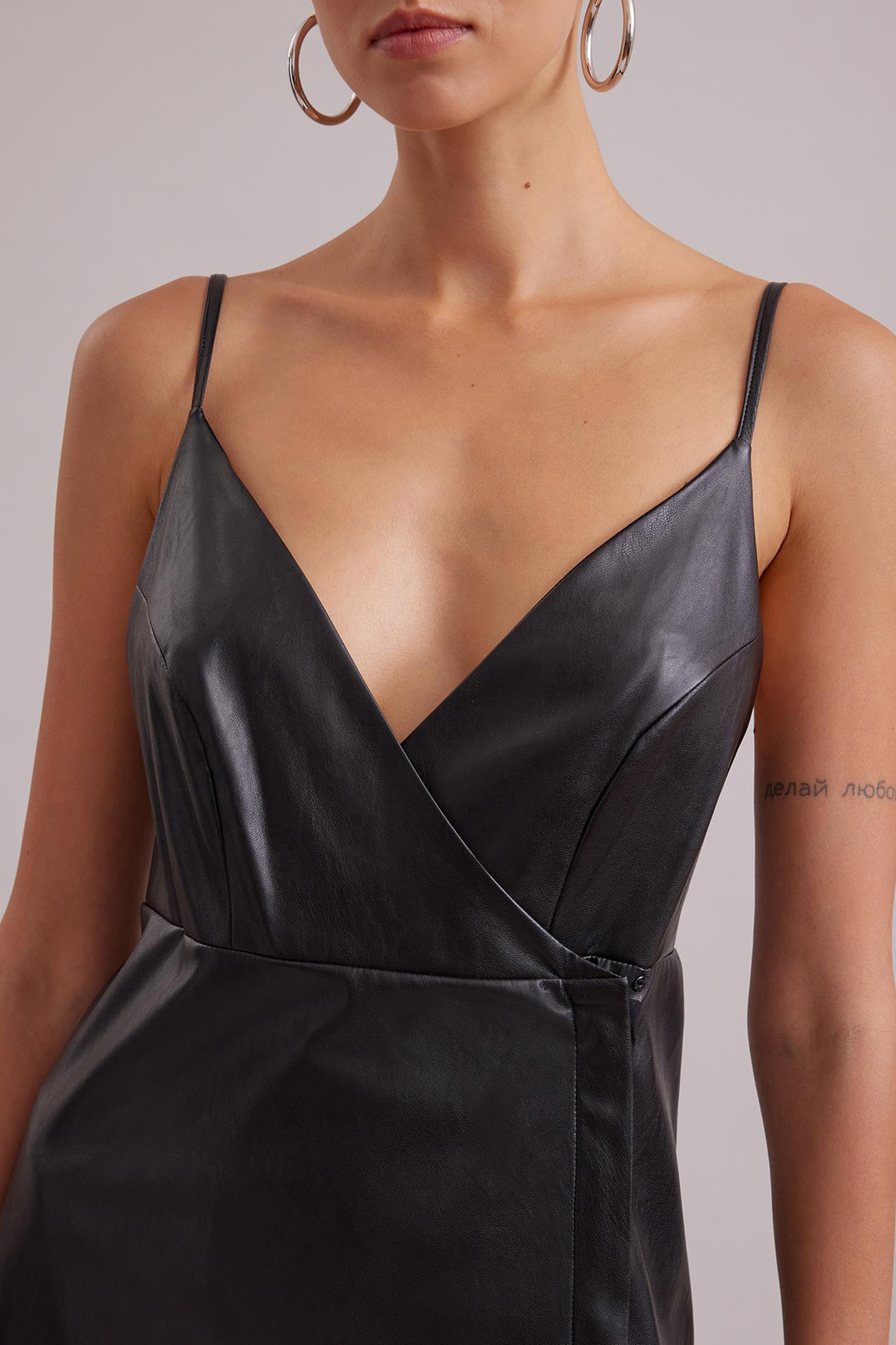 CONSUELA ROBE BLACK 6