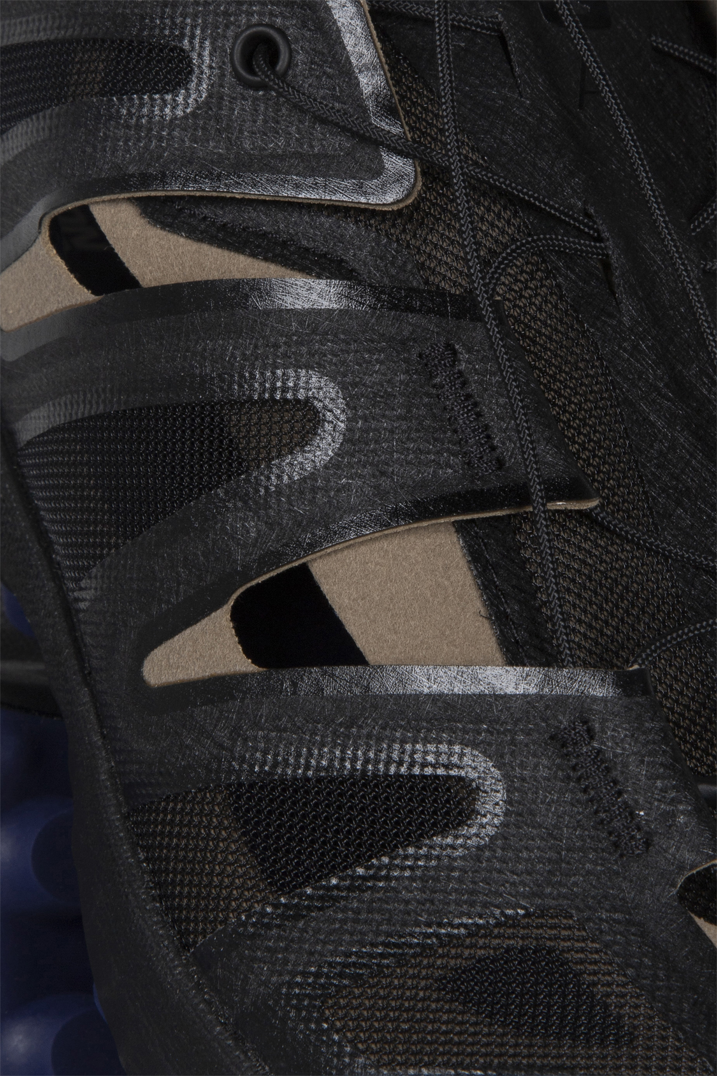 SALOMON – UDARA ADVANCED BLACK 4