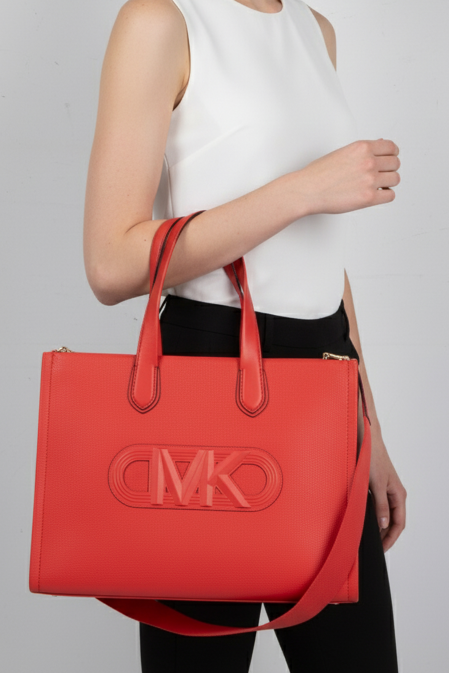 LEATHER GRAB TOTE BAG IN CORAL 1