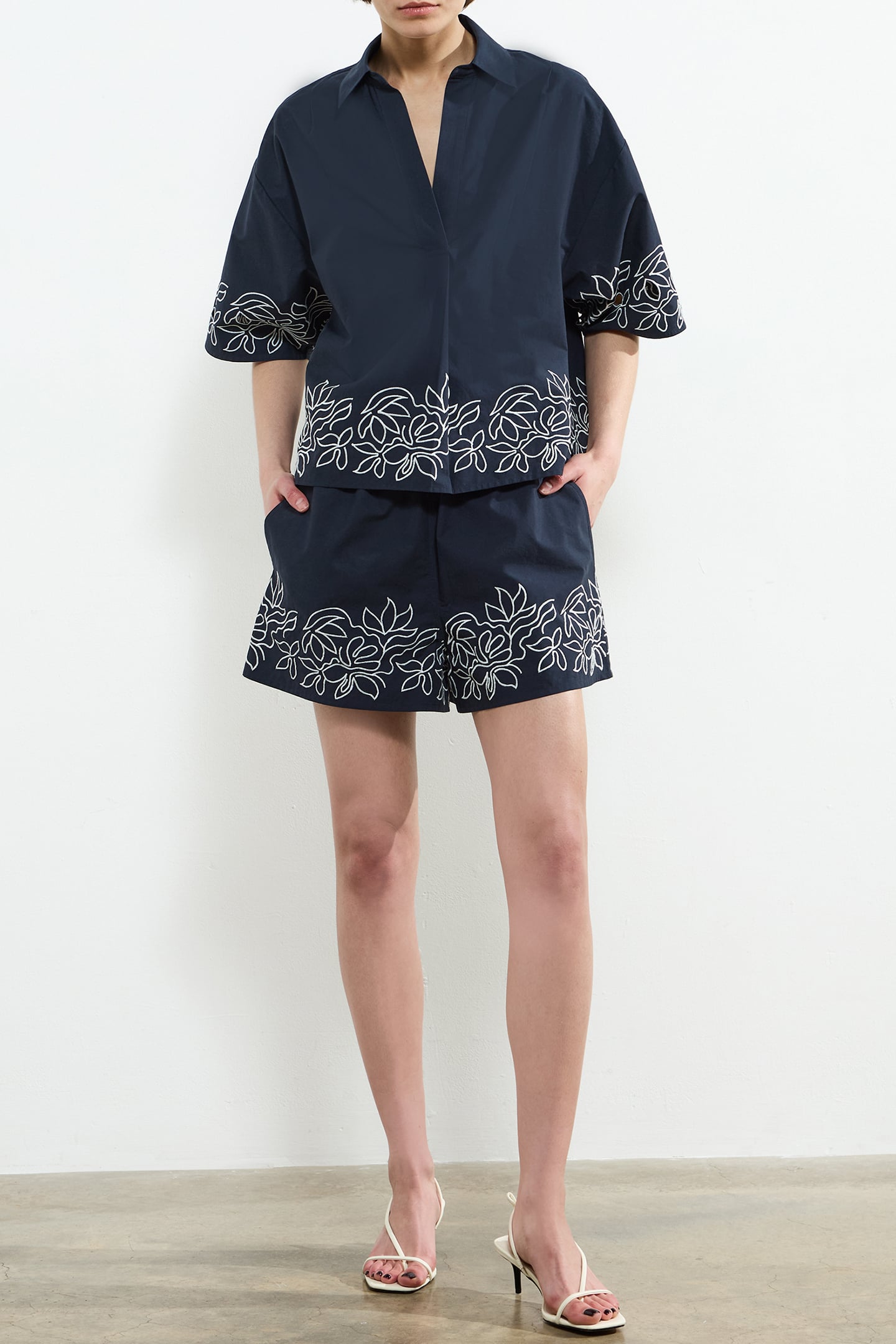 ALISSA COTTON POPOVER NAVY/WHITE 1