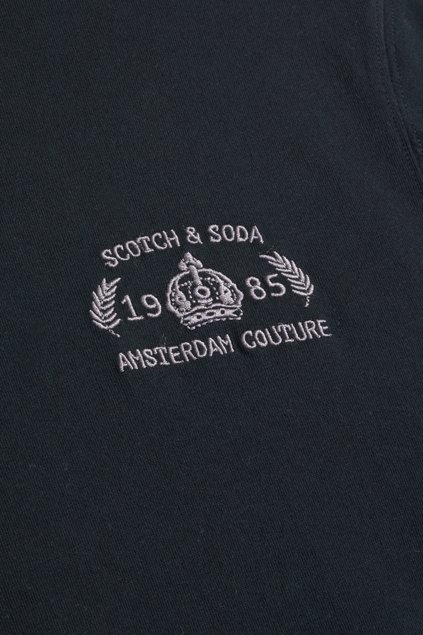 SS ROLL NECK TEE BLACK/RED 3