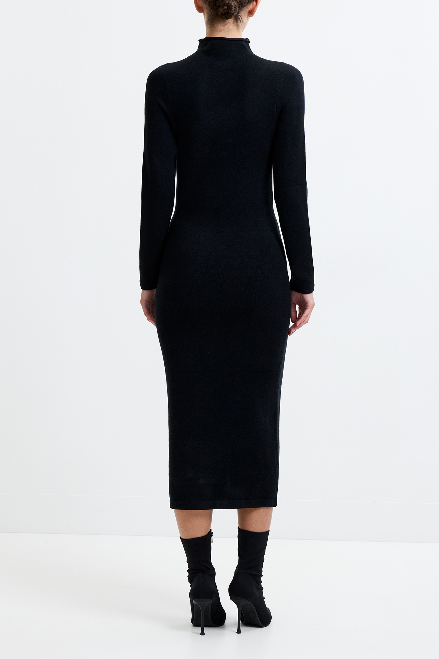 BABYSOFT ROLL NK DRESS BLACK 2