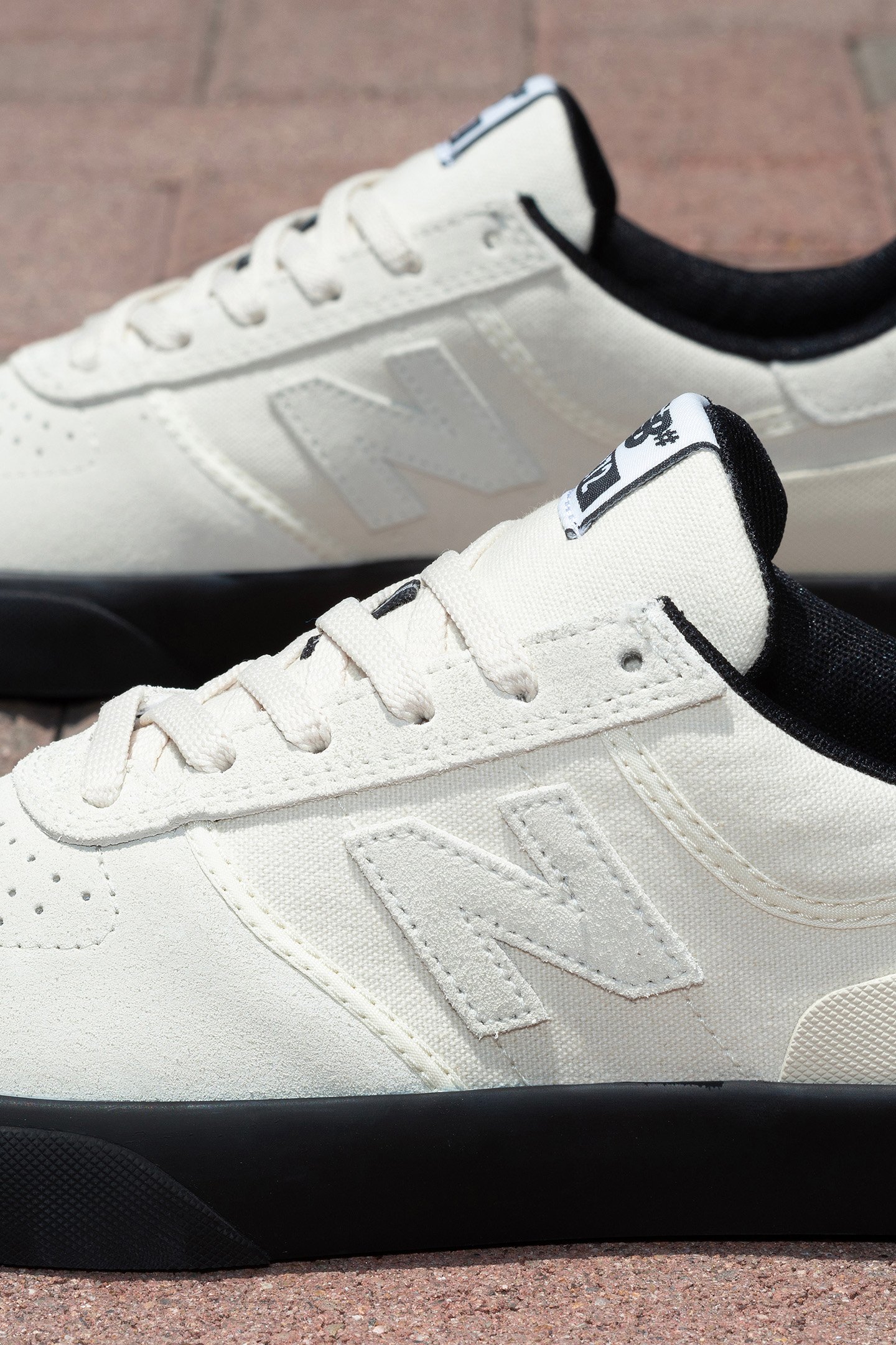 NB NUMERIC 272 SEA SALT 10