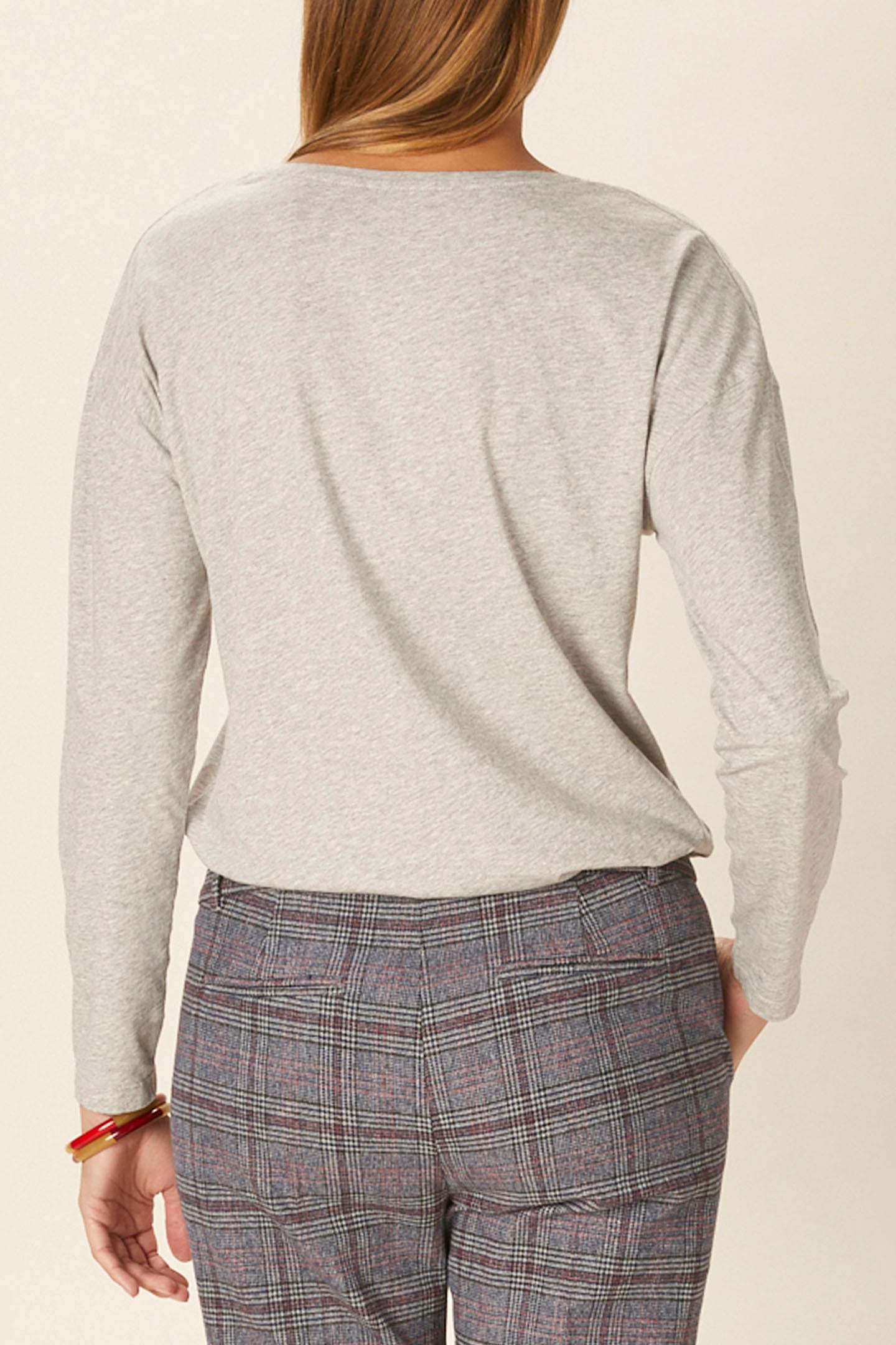 LOOSE V-NECK T-SHIRT IN GREY 2