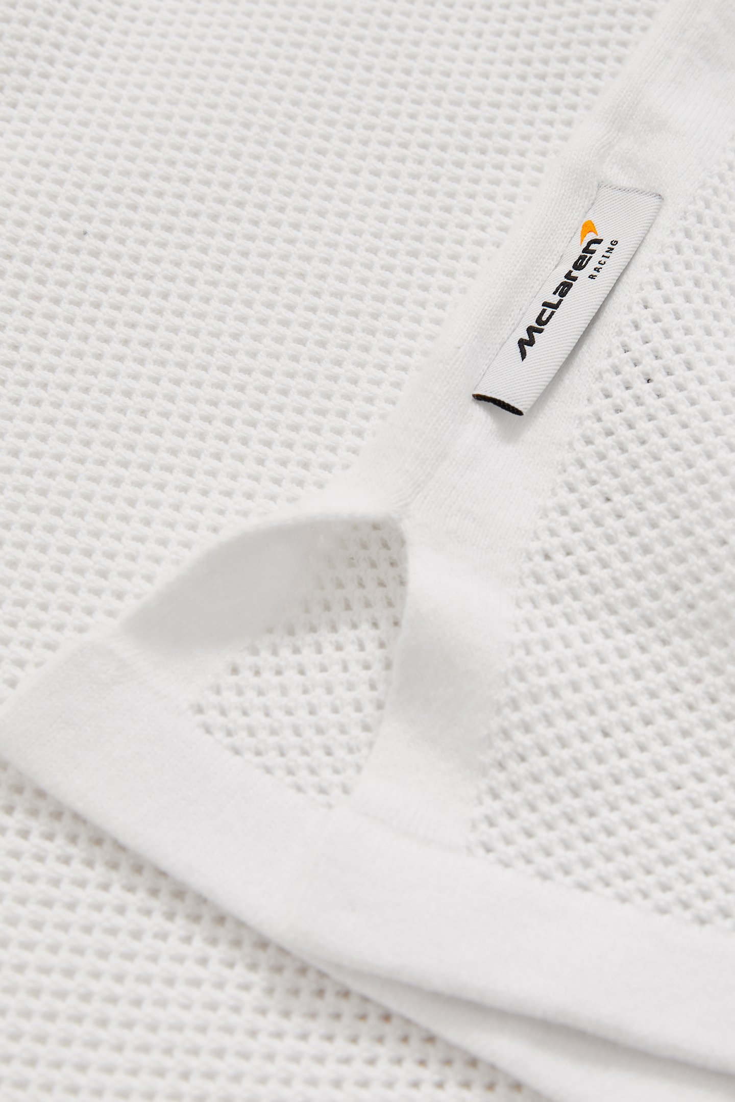 SLEEVELESS KNITTED SPEEDMARK VEST WHITE 8