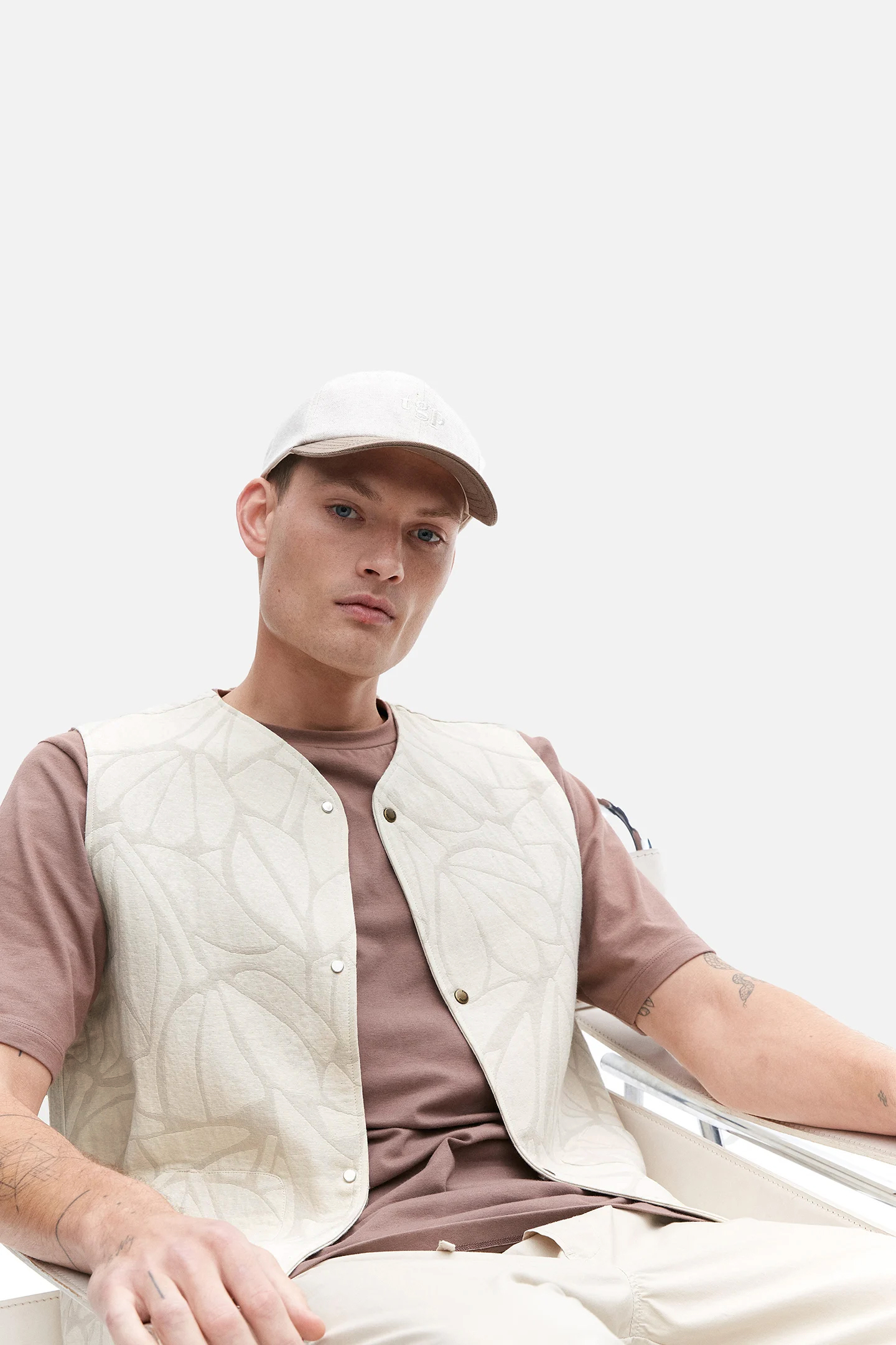 JBODY JACKETS OFF WHITE 3