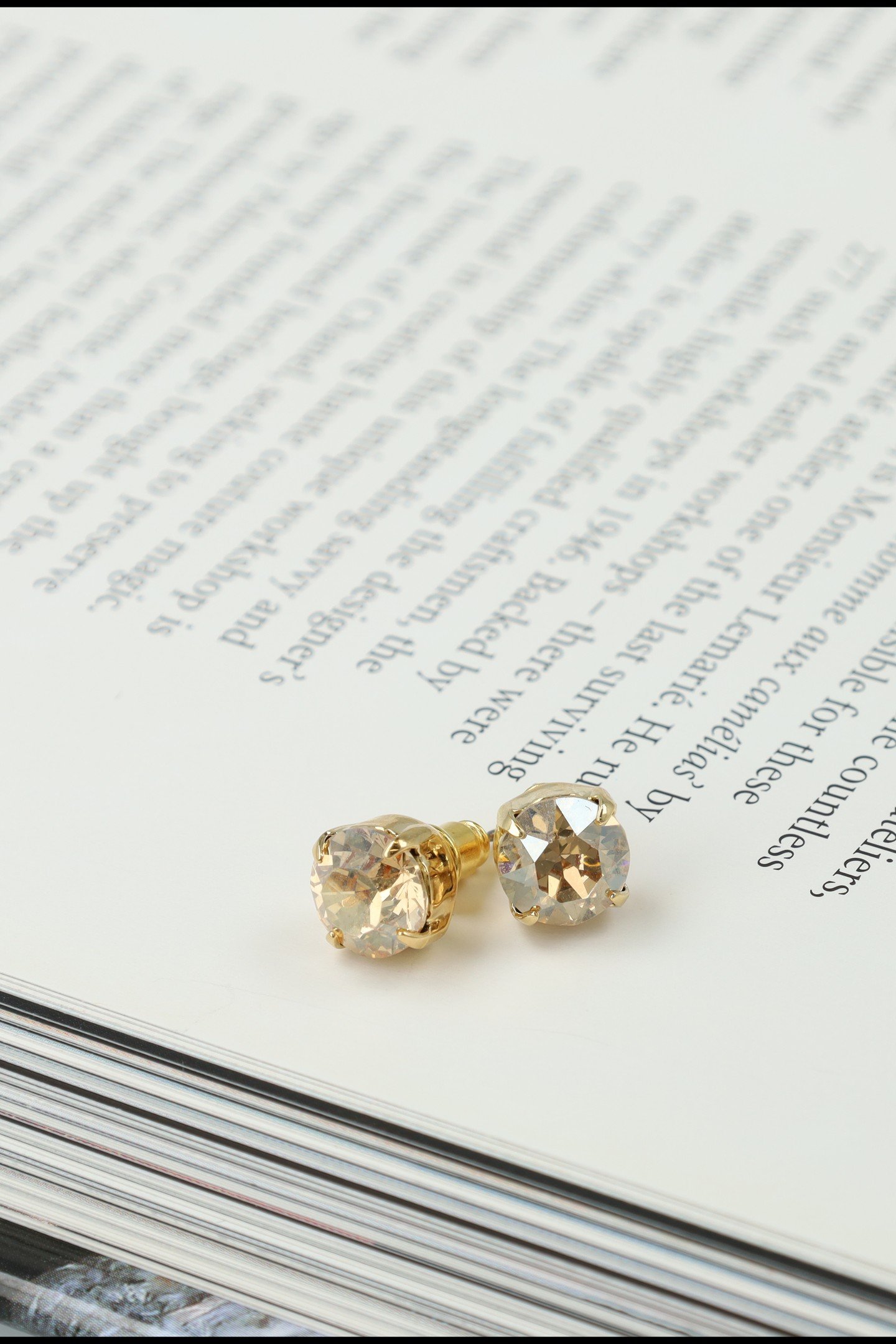 MINI PIN CRYSTAL GOLDEN SHADOW 4