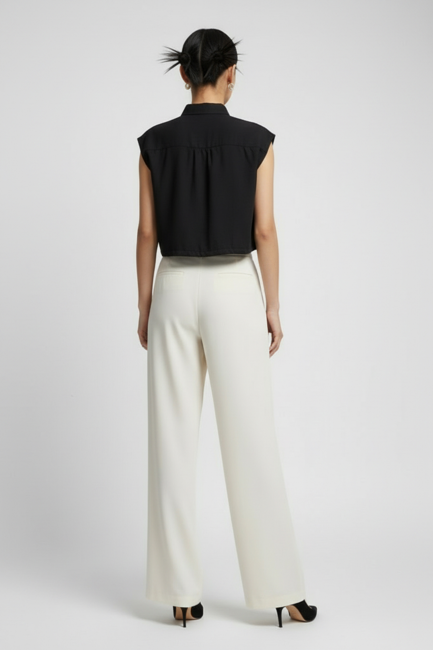 FLORA BLOUSE BLACK 2