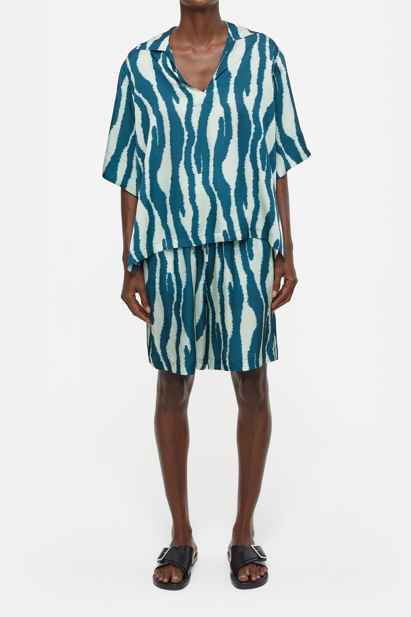 Closed Short Sleeve Tunic Shirts & Blouses Midnight Lake Maat: XXS | Overhemden Outlet | Dames | Blauw