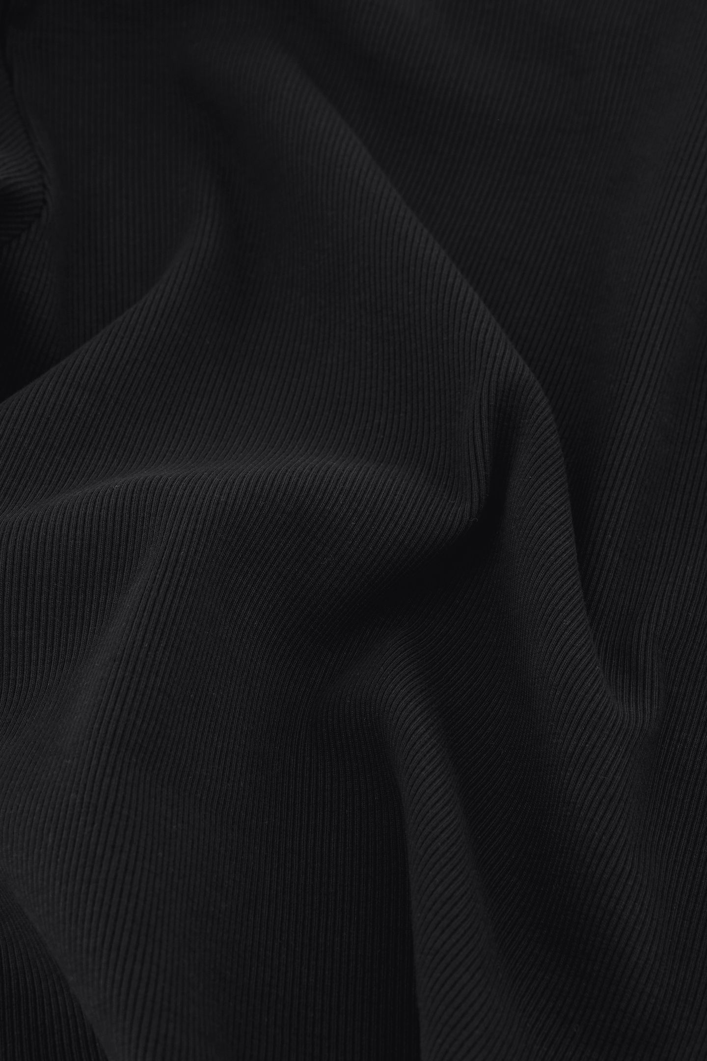 SYLVIA RIB TOP BLACK 5