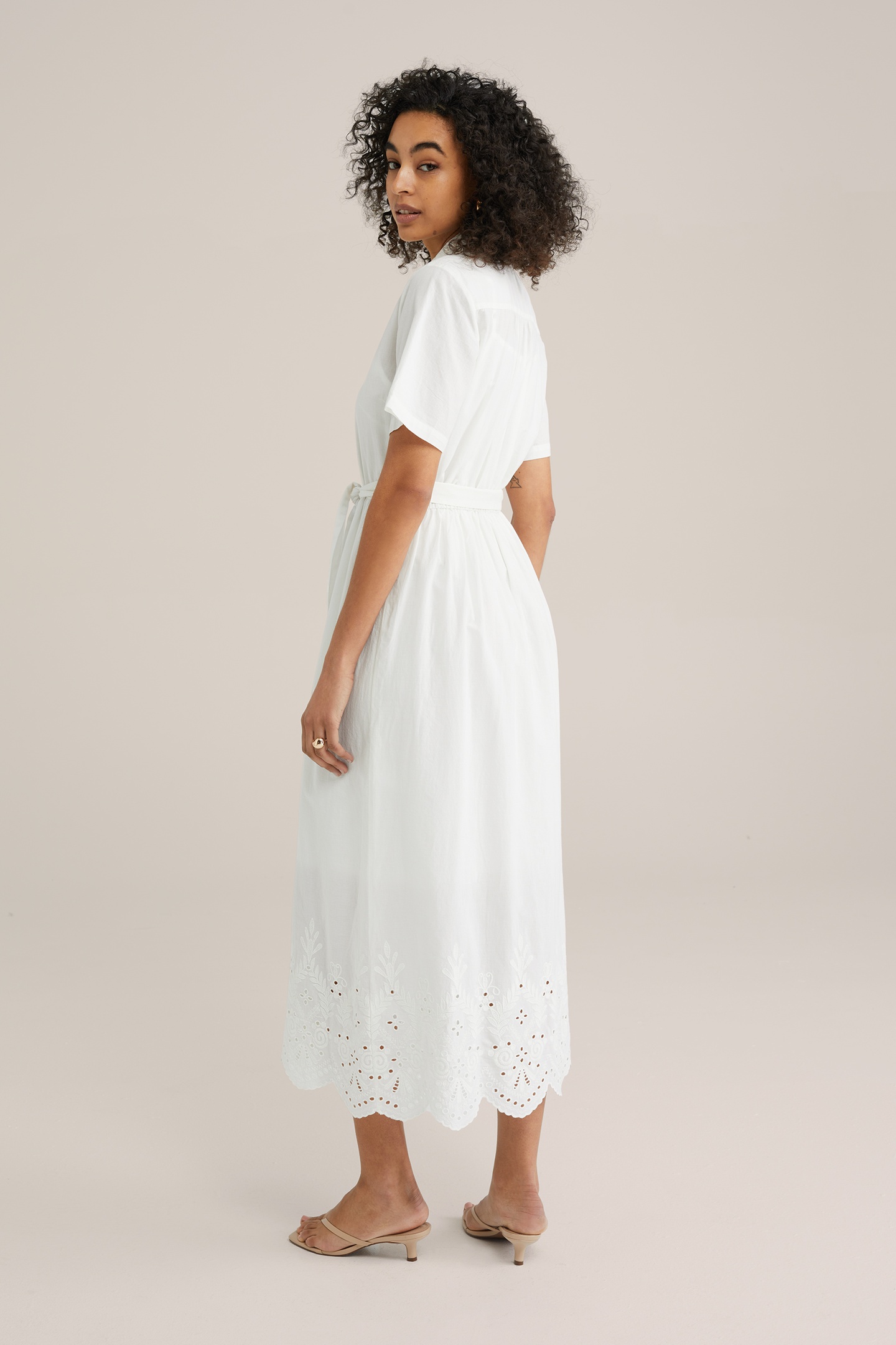 DRESS MID LENGTH WHITE 11