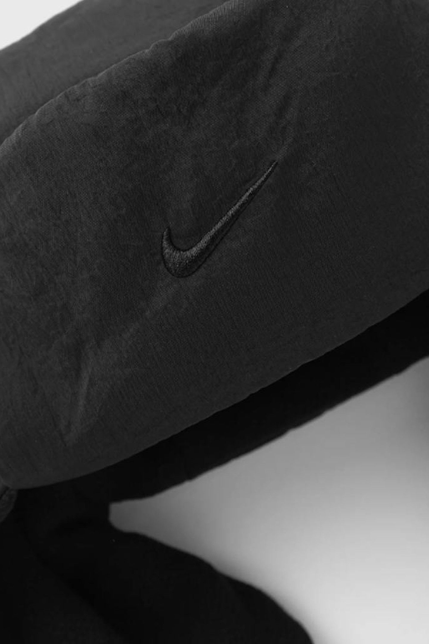 NIKE – FLY CAP PUFFER TRAPPER 3