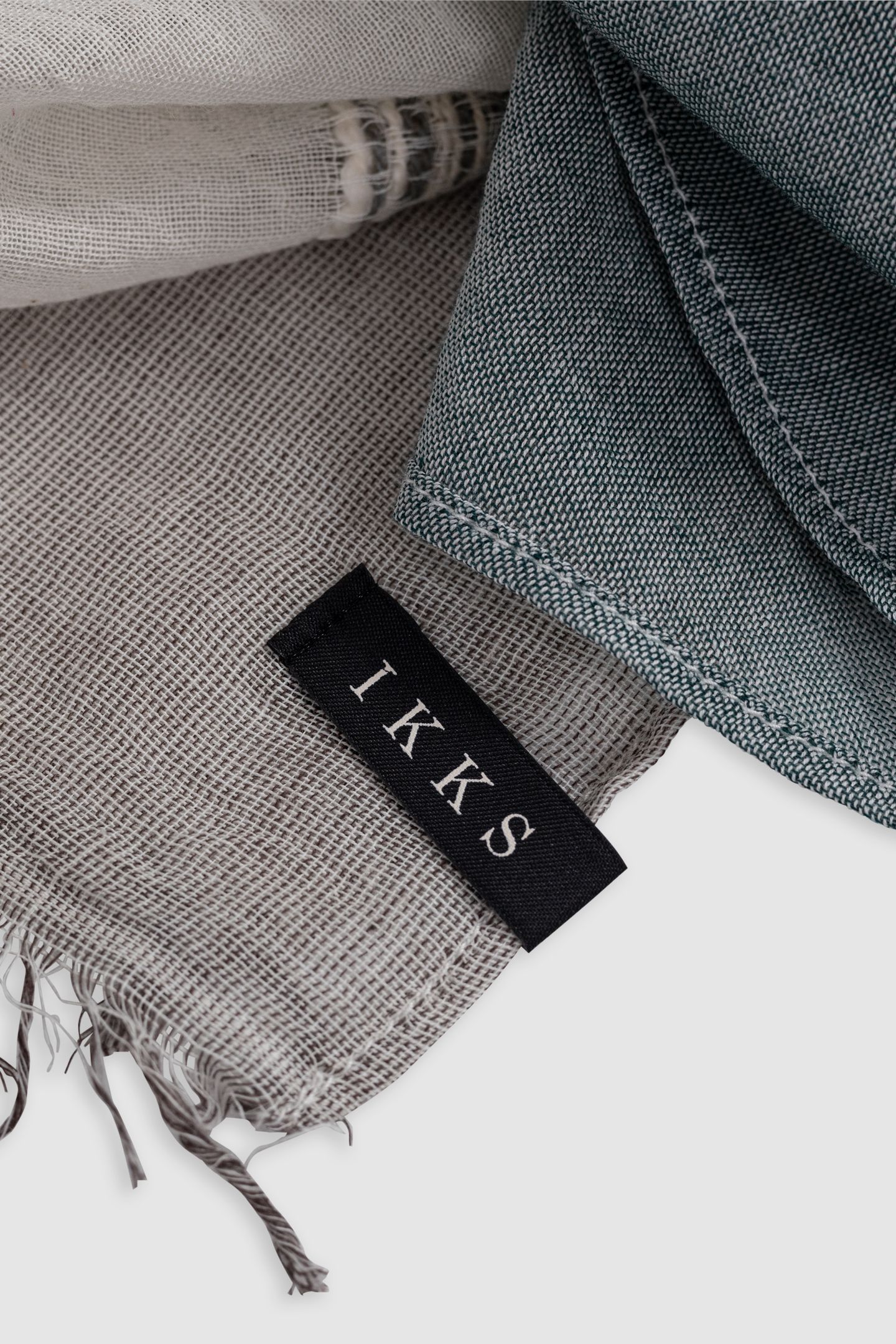 GREY BLUE STRIPED SCARF WITH EMBROIDERED DETAILS 4