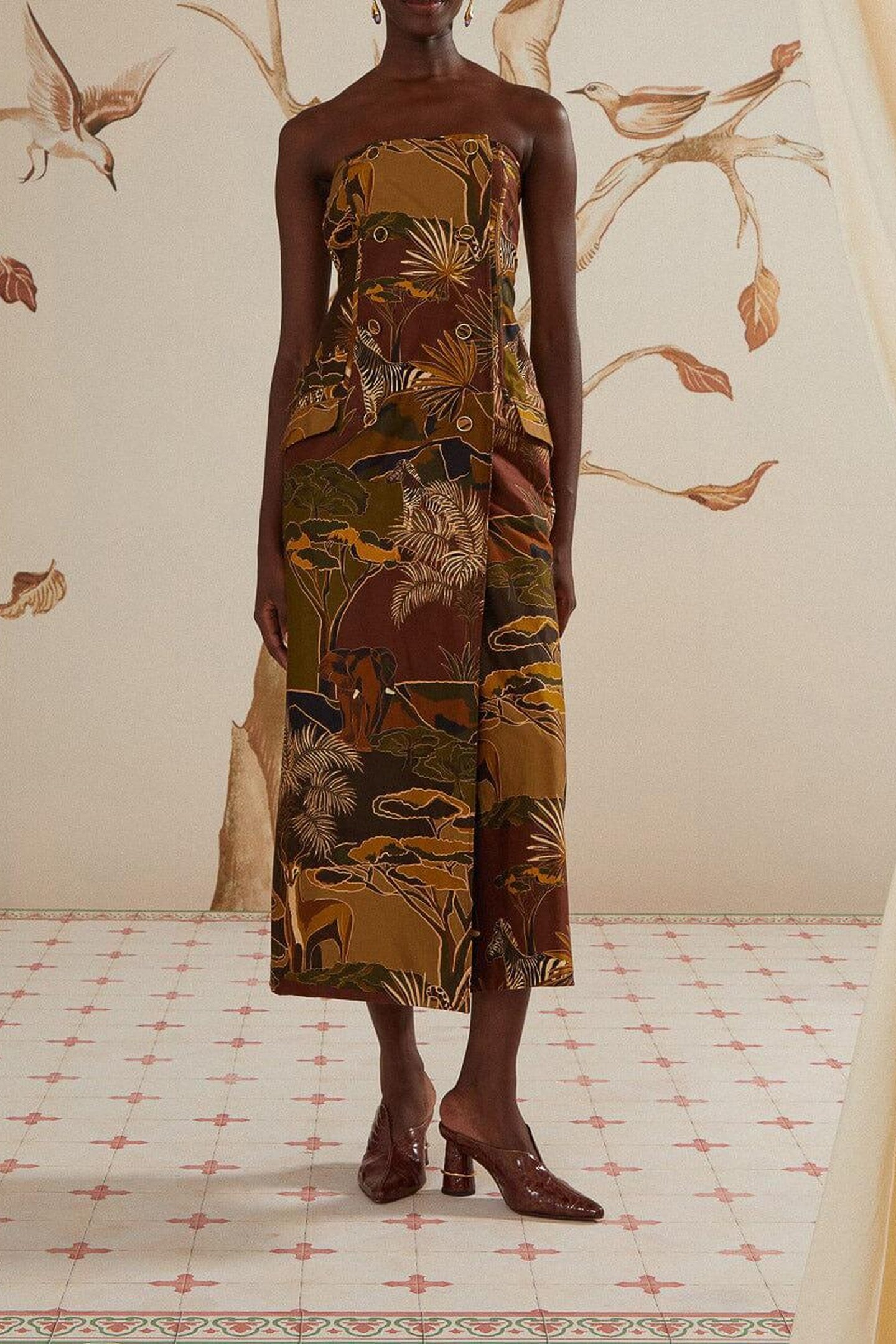 SAVANA DREAM CARAMEL STRAPLESS BUTTONNED MIDI DRES 1