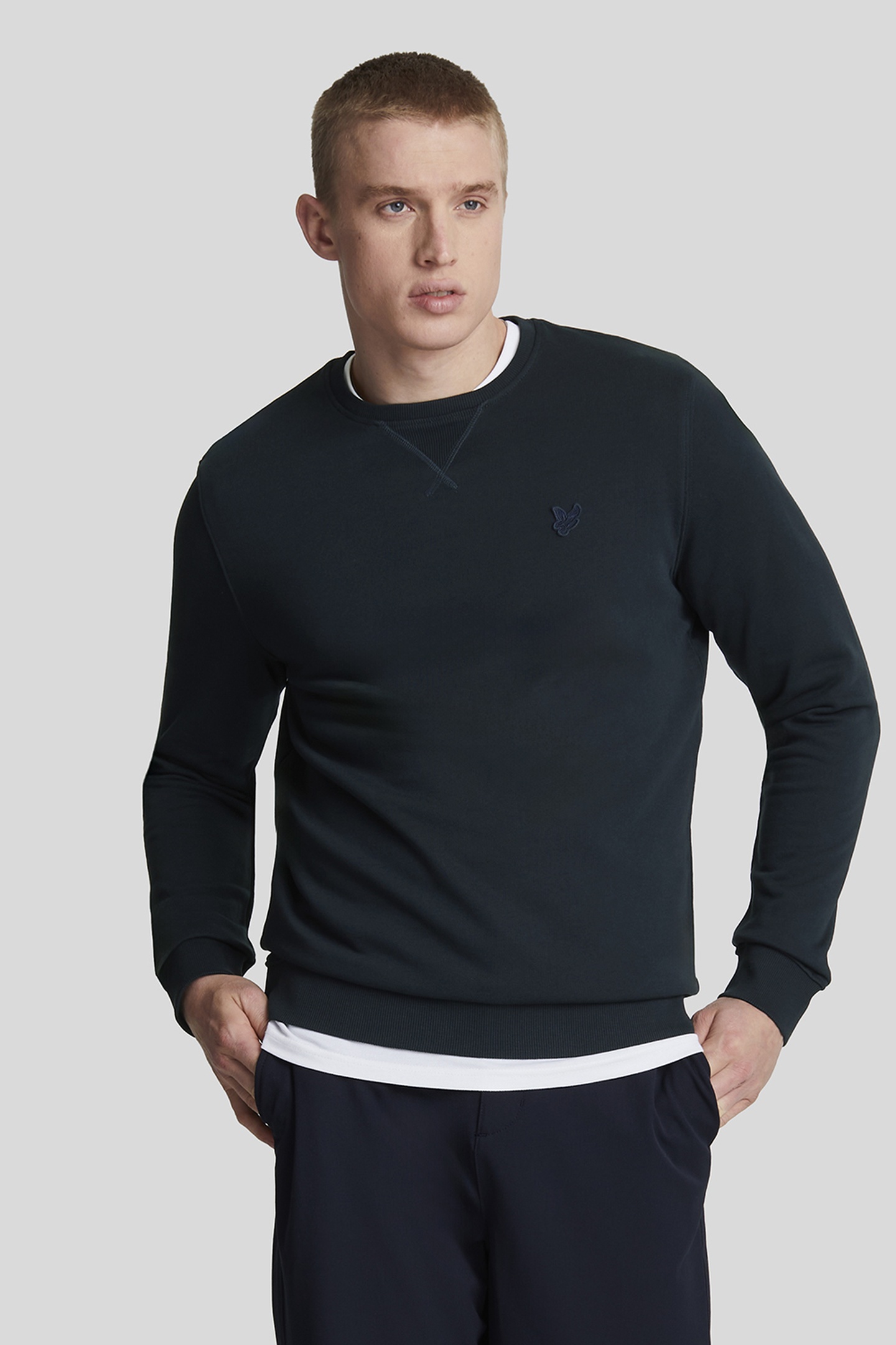 TONAL EAGLE CREW NECK SWEATSHIRT DARK NAVY 1