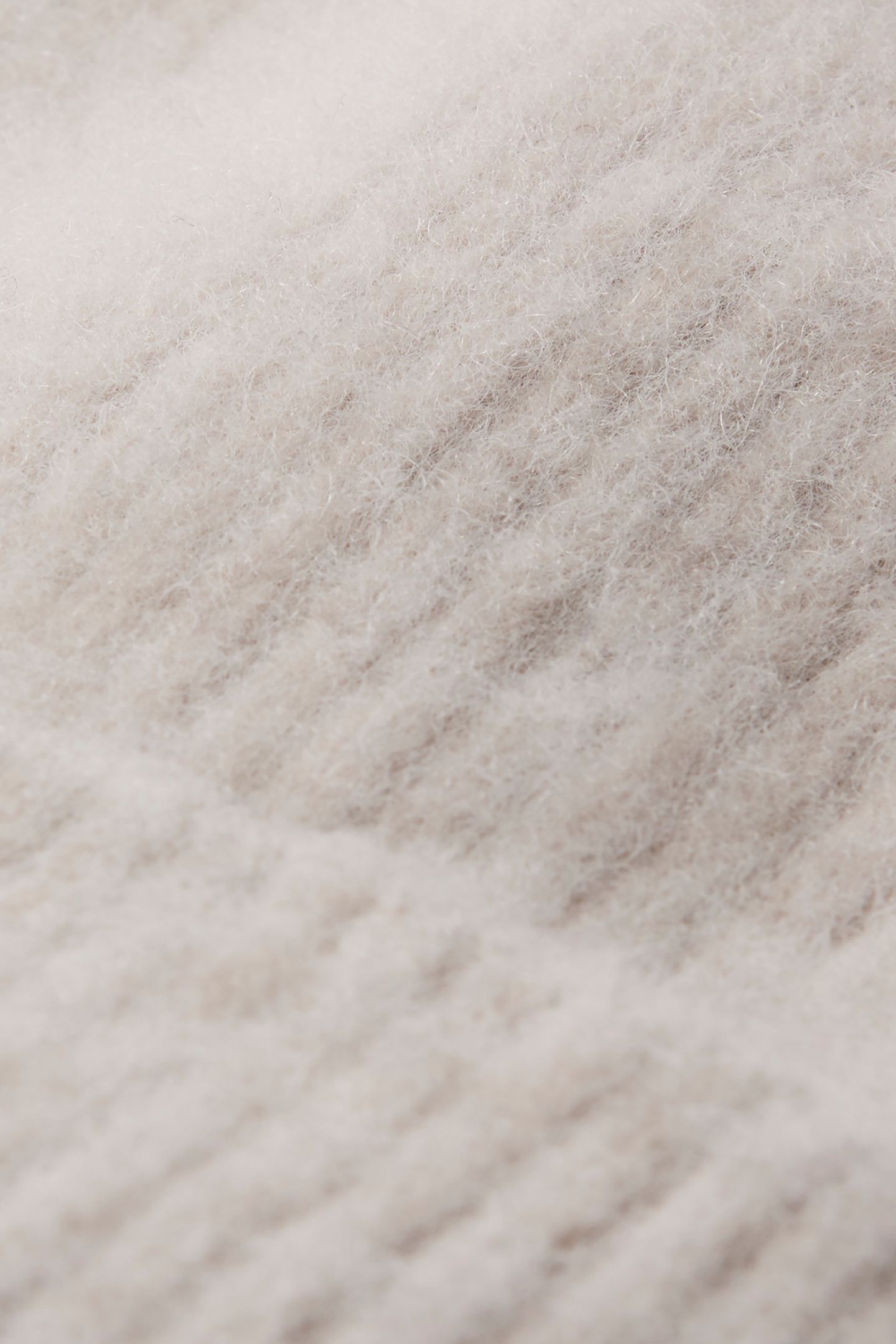 EMBLEM BRUSHED POMPO HAT CHATEAU GRAY 4