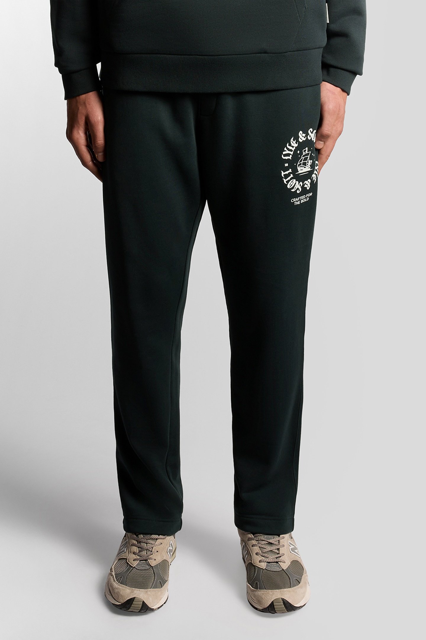 SHIP INSIGNIA GRAPHIC JOGGER DARK NAVY 1
