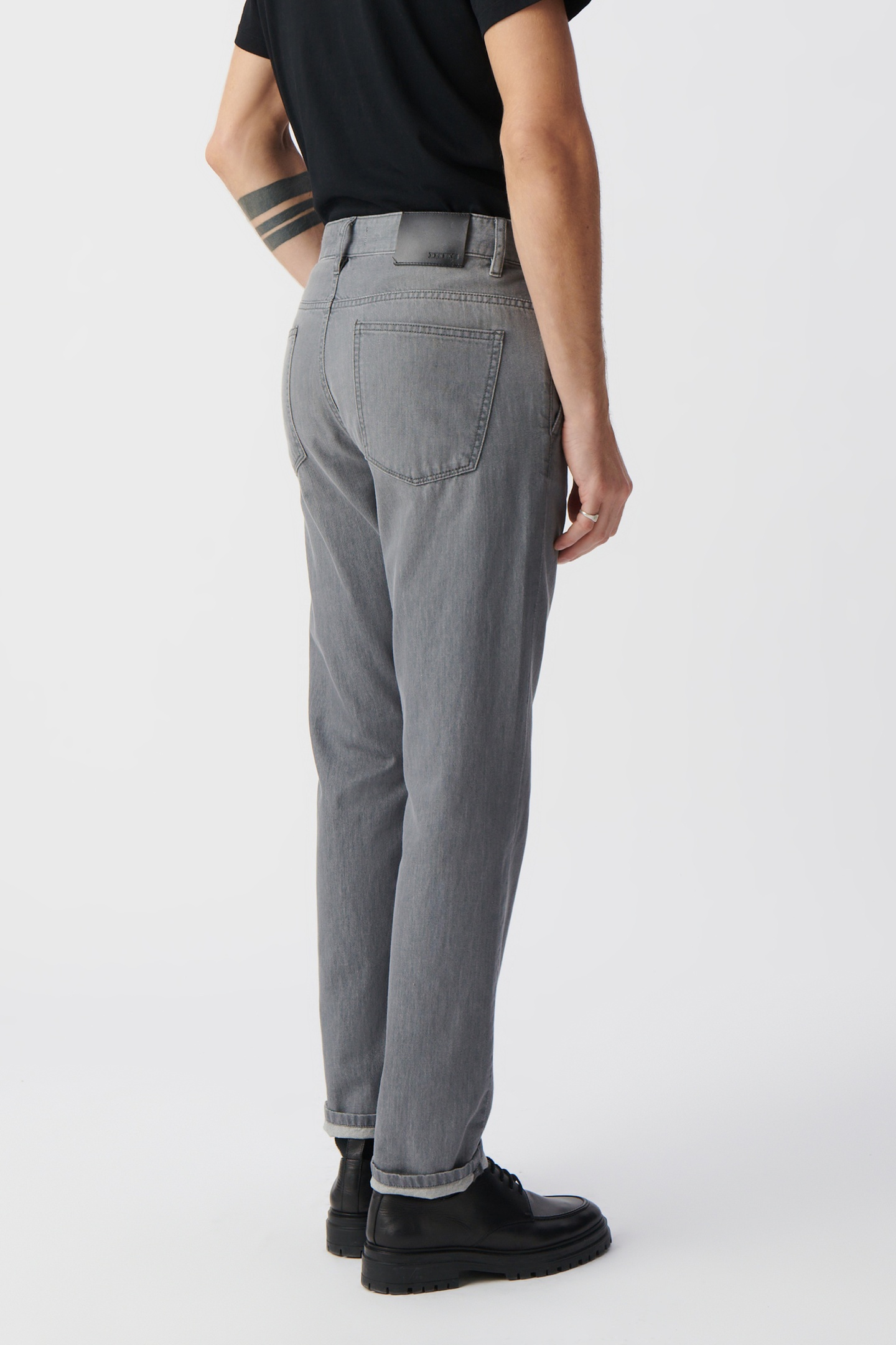 GREY BEN TAPERED JEANS BEN 2