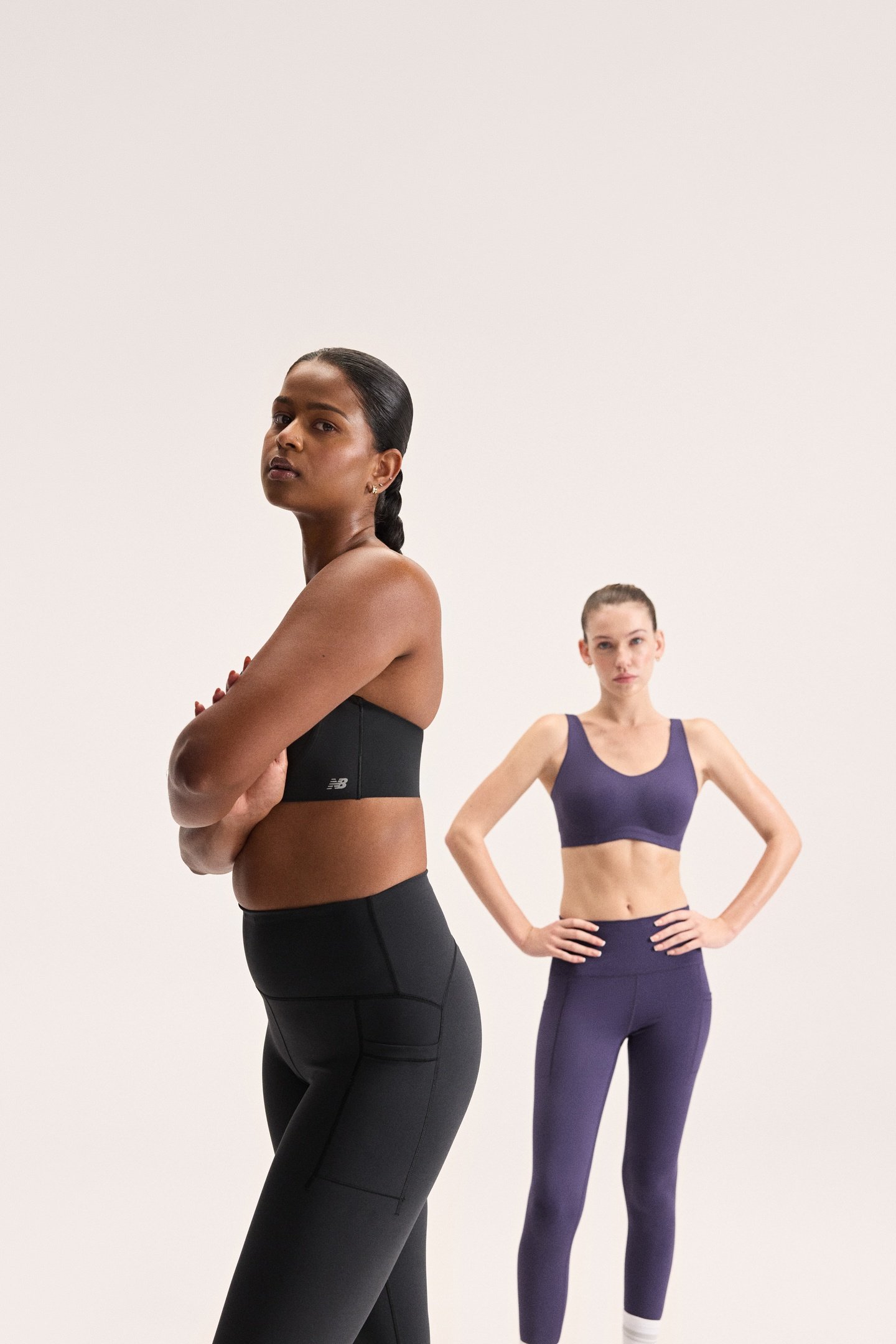 SLEEK POCKET HIGH RISE LEGGING BLACK (BK) 11