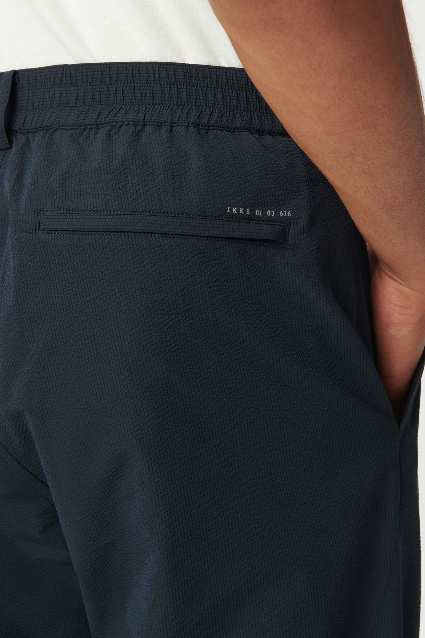 NAVY SEERSUCKER JOGGER TROUSERS 6