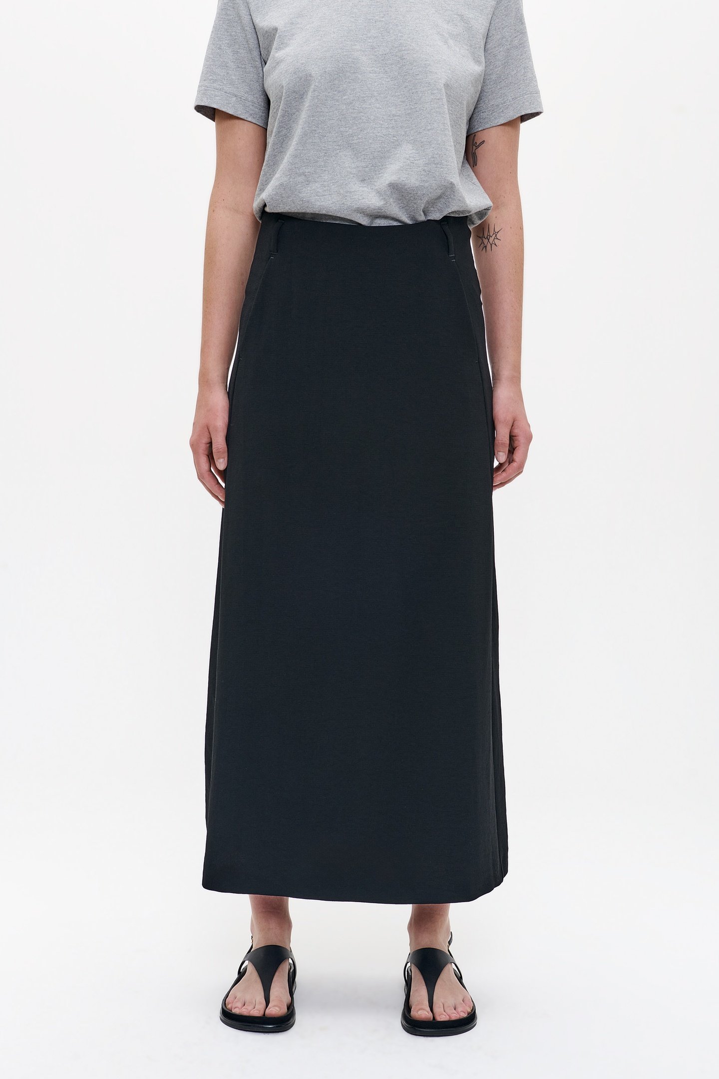 FLOWY LONG SKIRT BLACK 2