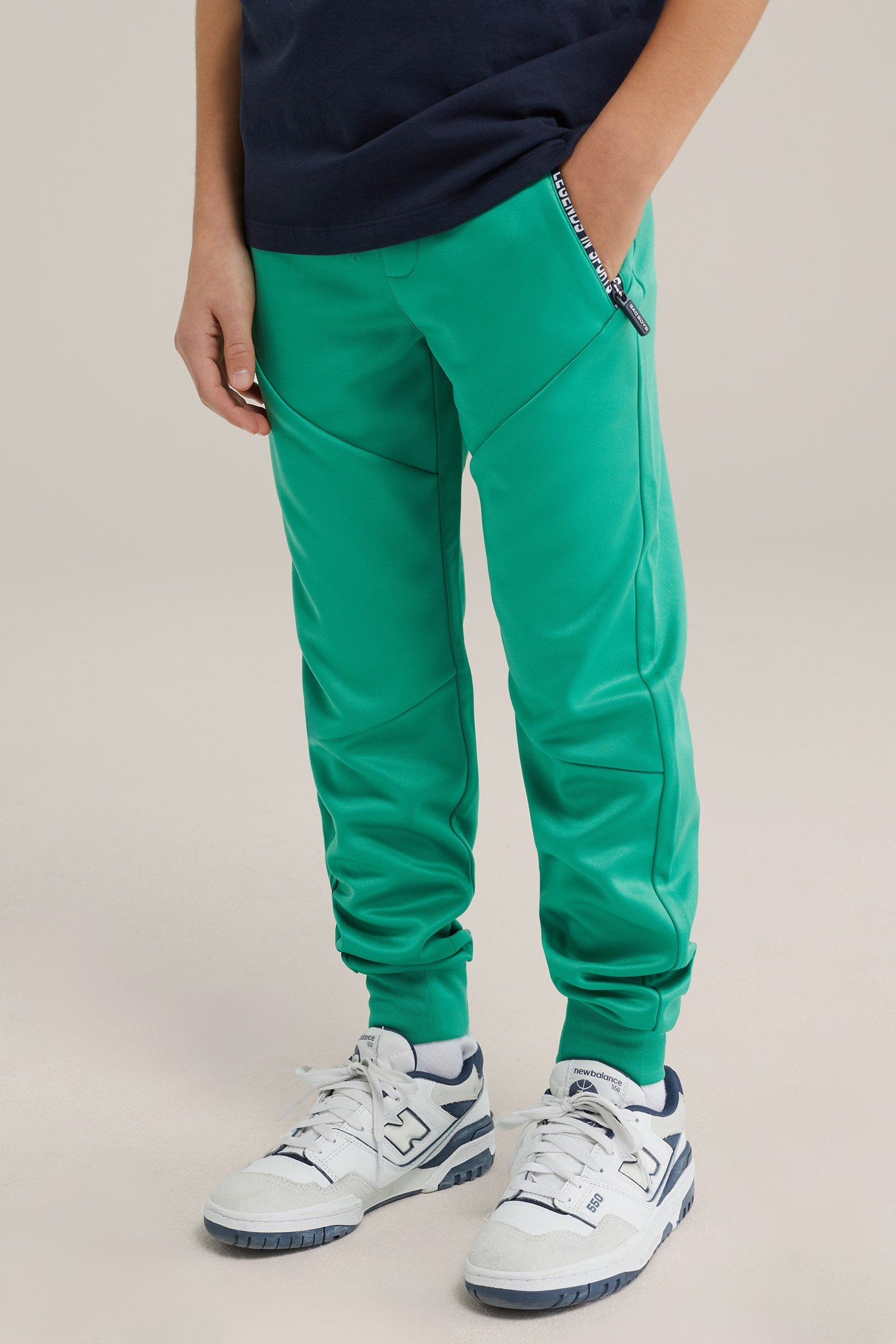 JOGGING PANTS BRIGHT GREEN 10