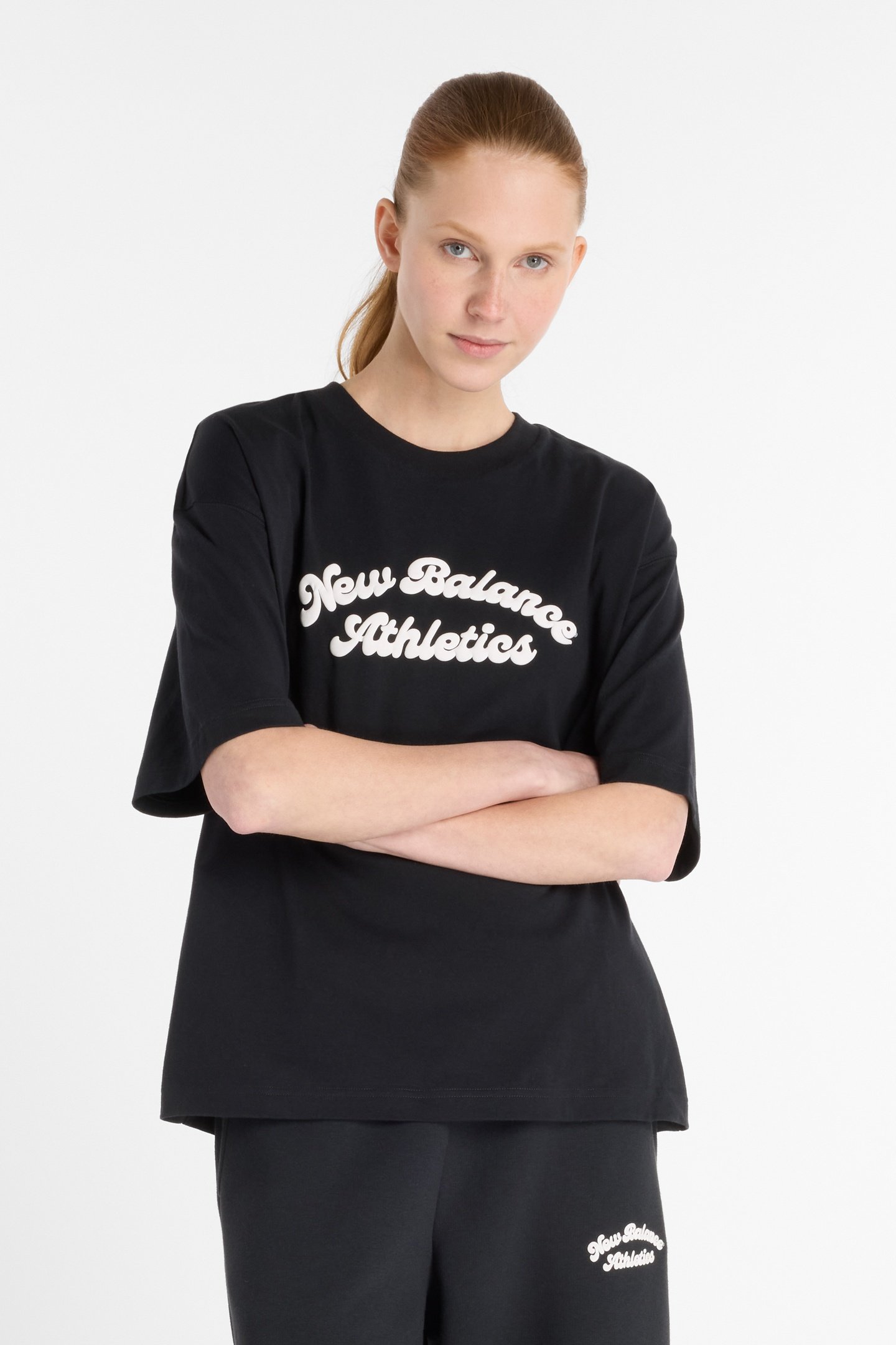 LINEAR HERITAGE OVERSIZED T-SHIRT BLACK (BK) by New Balance