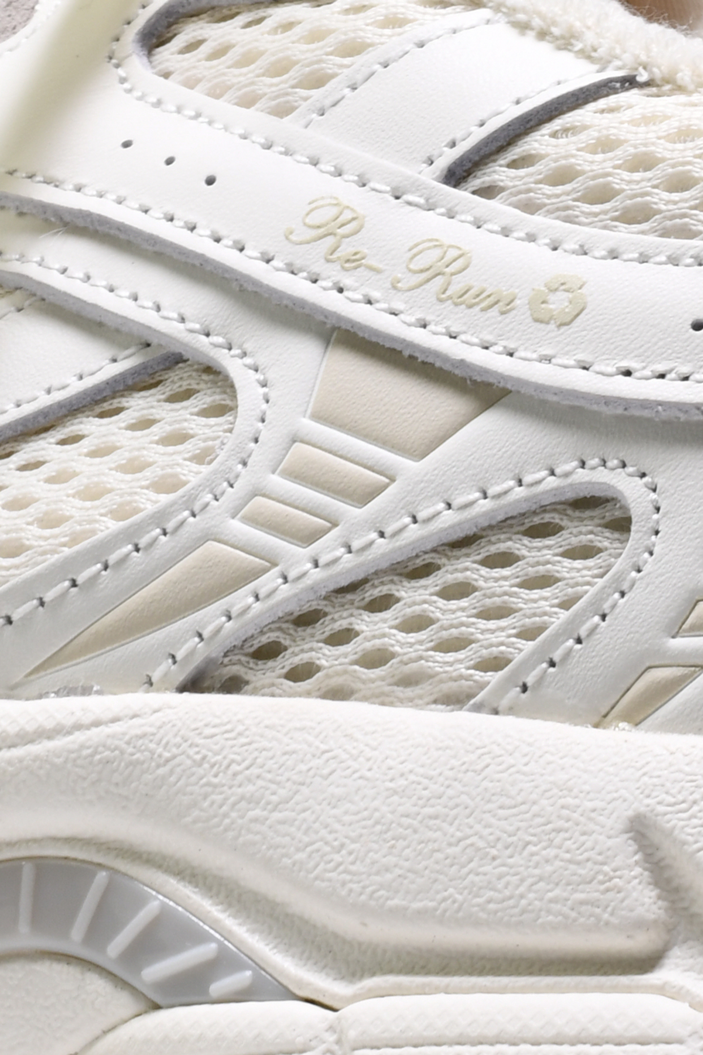 THE RE-RUN VINTAGE PREMIUM OFF WHITE 4