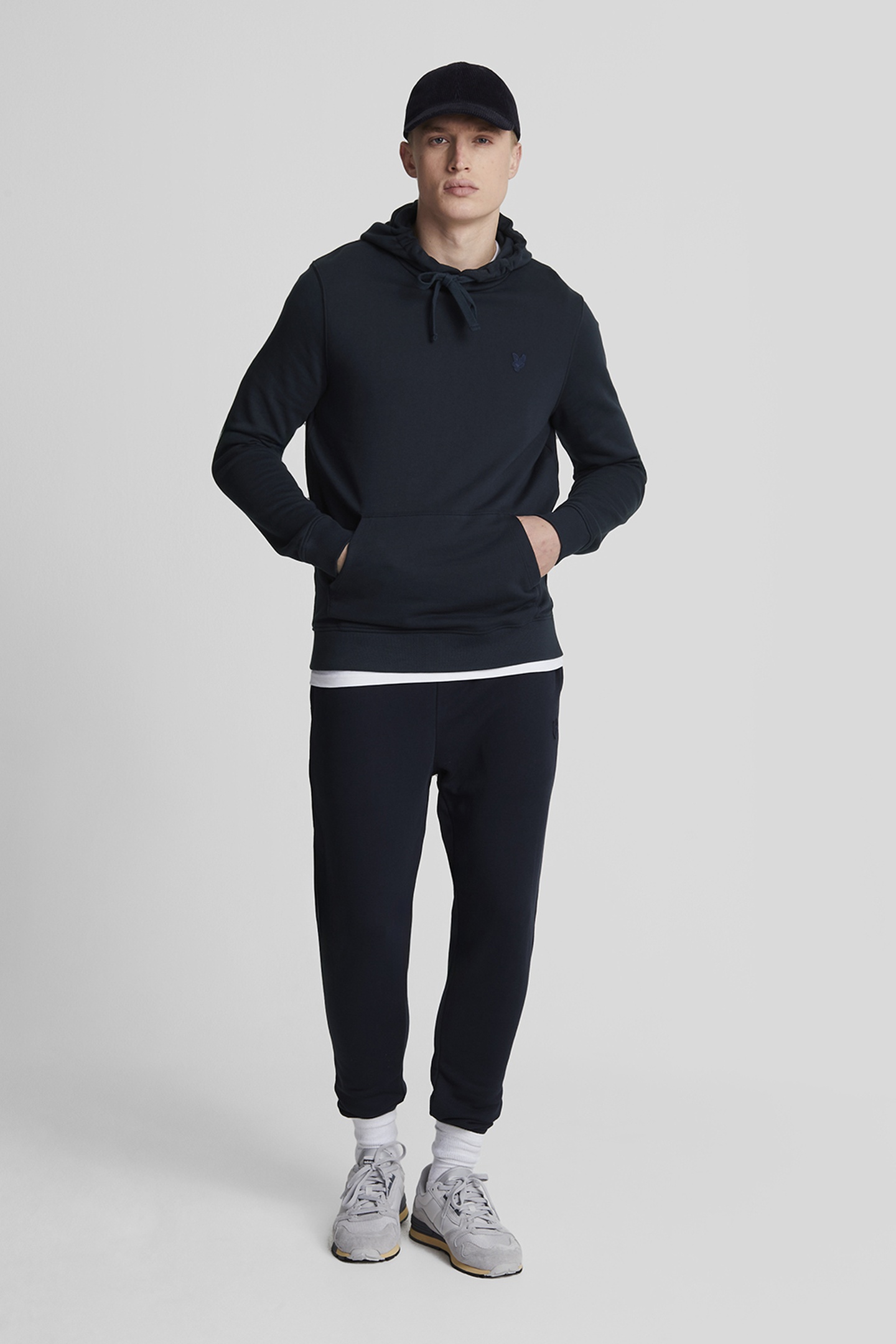 TONAL EAGLE PULLOVER HOODIE DARK NAVY 1