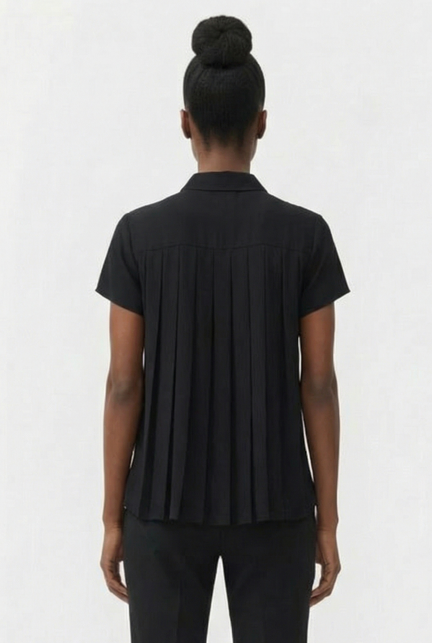 CLASSIC CREPE LIGHT SS SHIRT BLACK 2