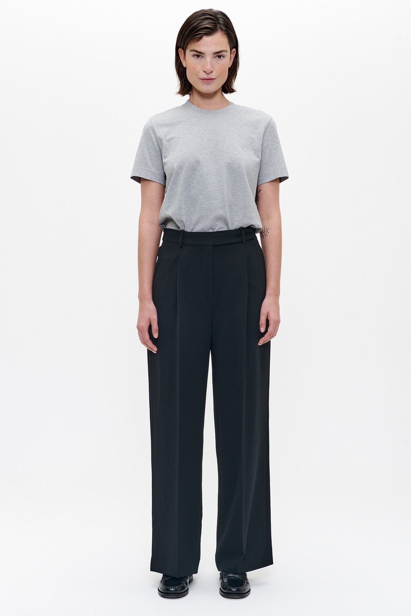 FLOWY DELMAS PANTS BLACK 2