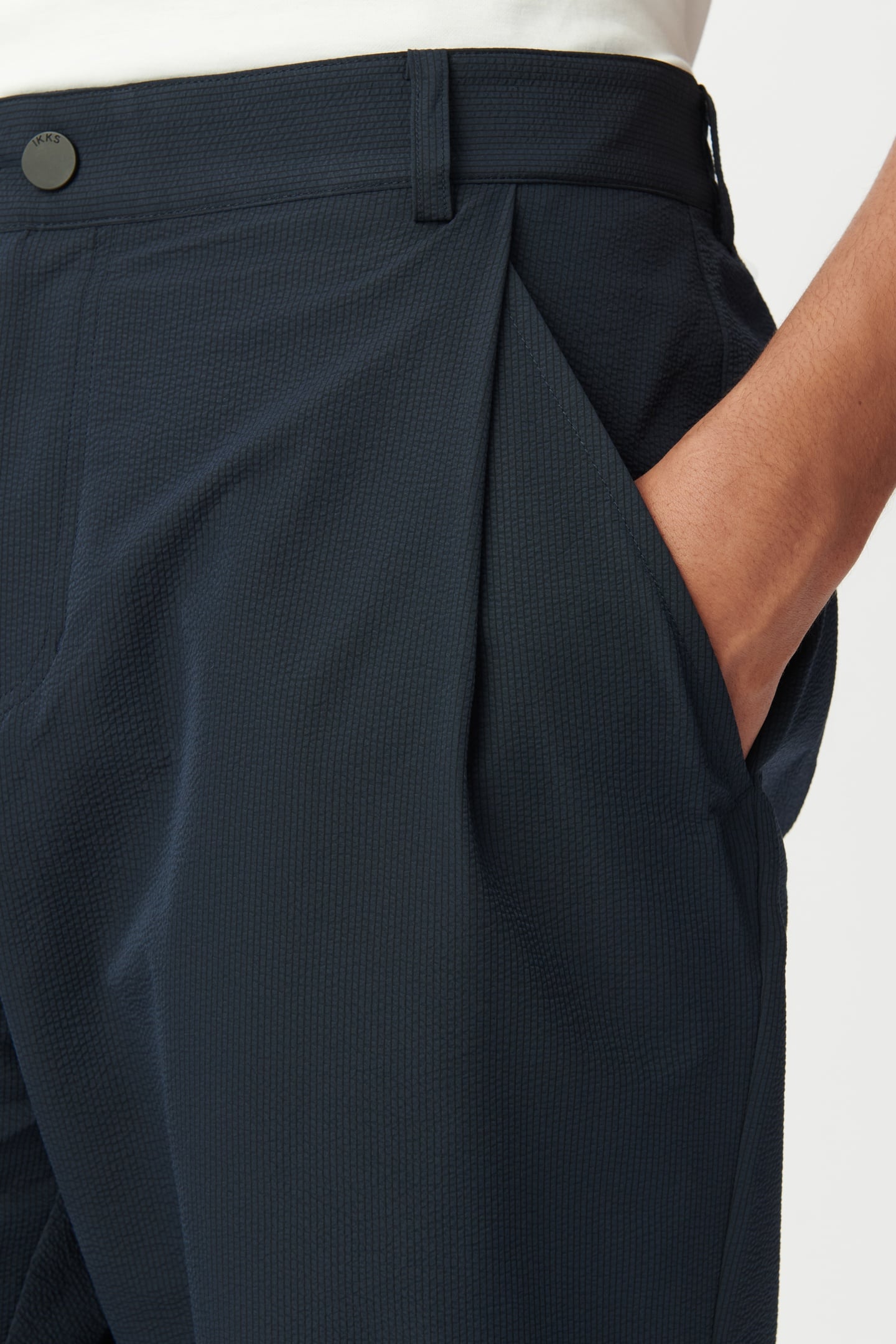 NAVY SEERSUCKER JOGGER TROUSERS 7