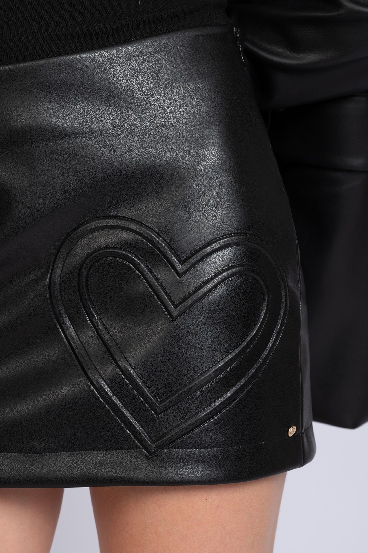 ILEVIO PU SKORT BLACK 5