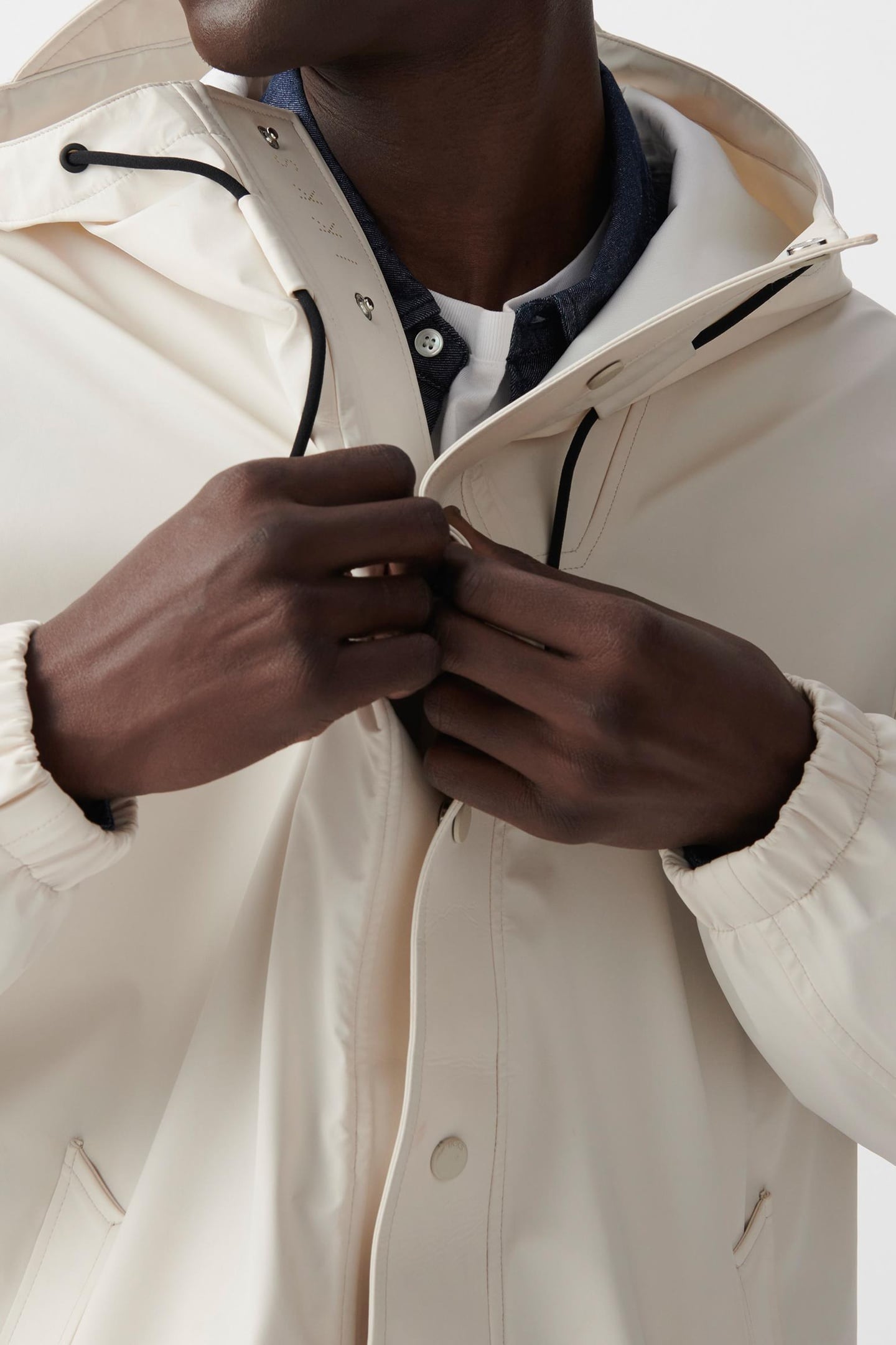 CHALK RUBBER NYLON HOODED JACKET 7