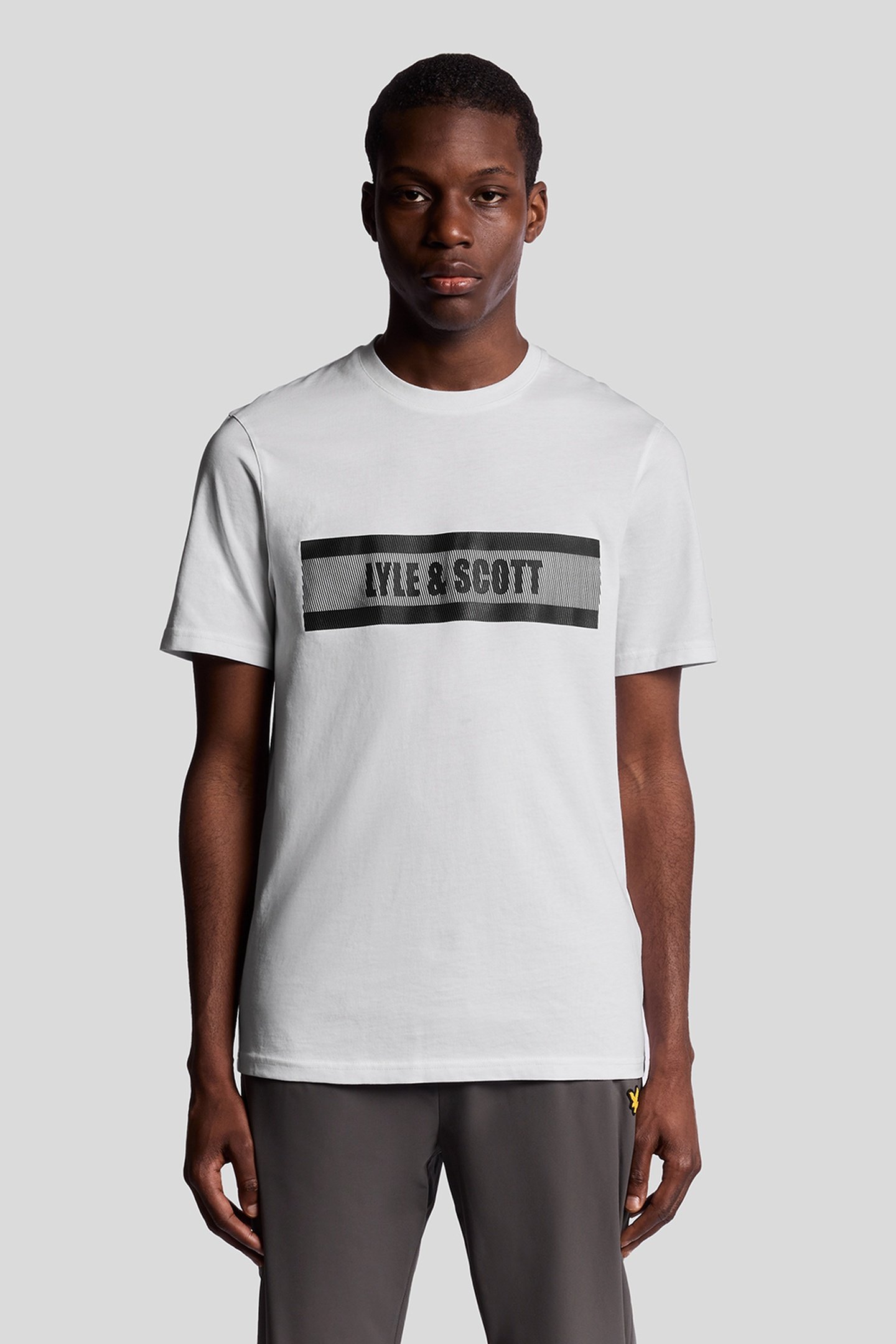 STRIPE LOGO GRAPHIC T-SHIRT WHITE 1