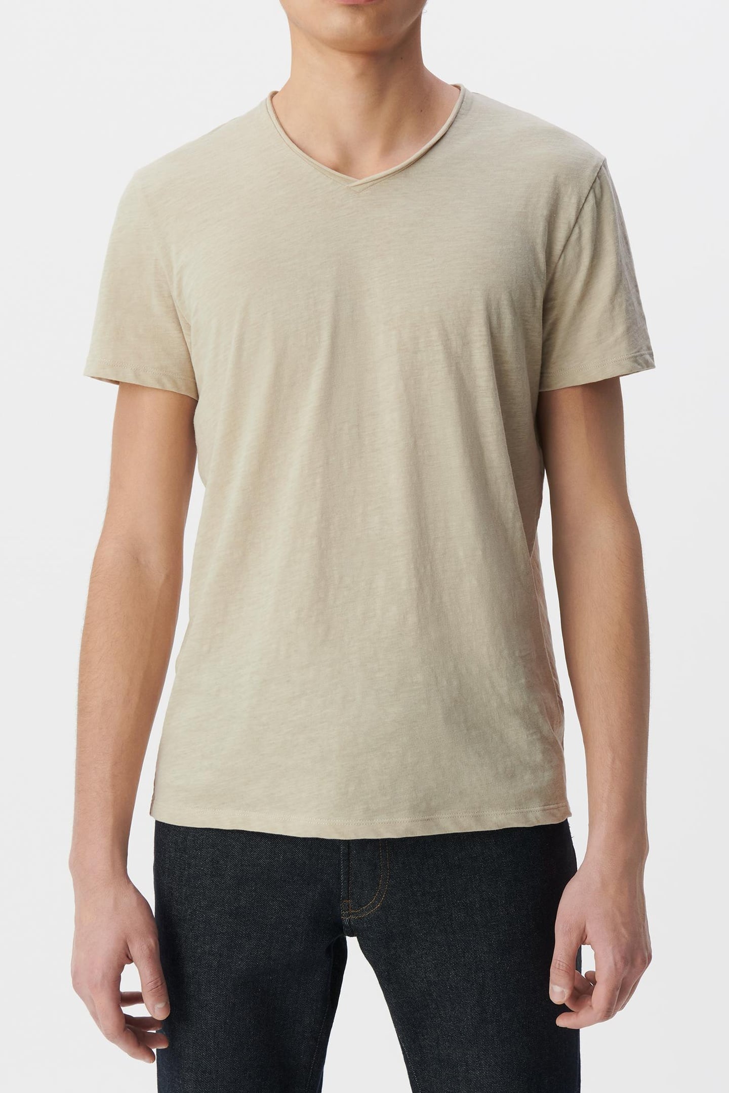 BEIGE ORGANIC COTTON ESSENTIAL V-NECK T-SHIRT 2